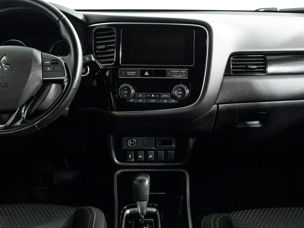 Mitsubishi Outlander б/у, 2018, Вариатор. Фото: #13