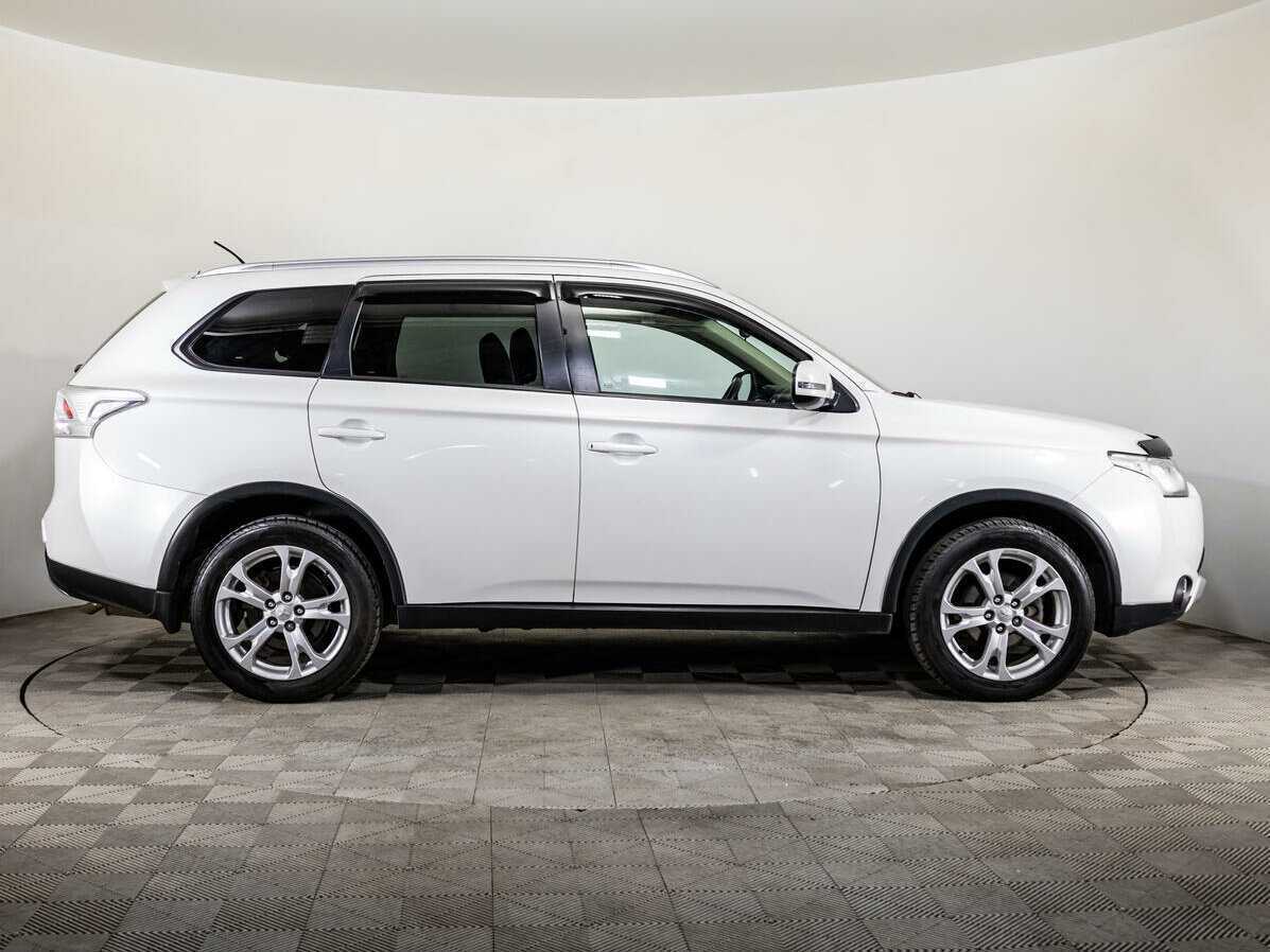 Mitsubishi Outlander б/у, 2014, Вариатор. Фото: #3
