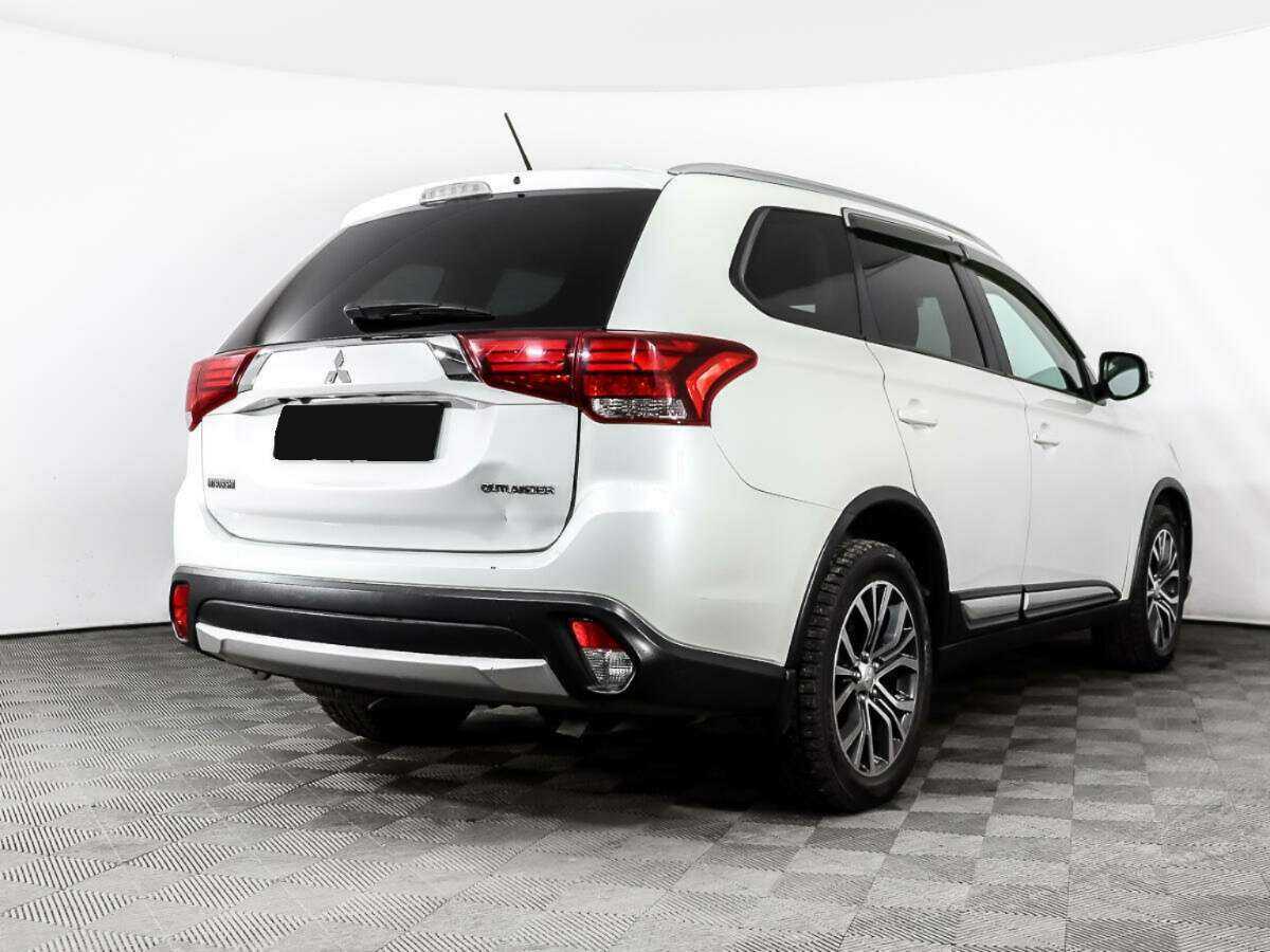 Mitsubishi Outlander б/у, 2016, Вариатор. Фото: #4