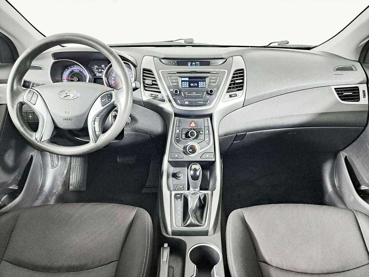 Hyundai Elantra б/у, 2015, Автоматическая. Фото: #11