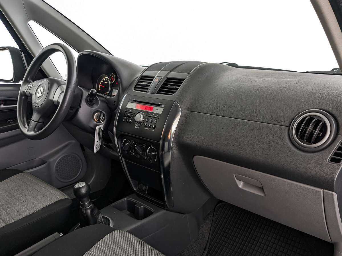 Suzuki SX4 б/у, 2014, Механическая. Фото: #8