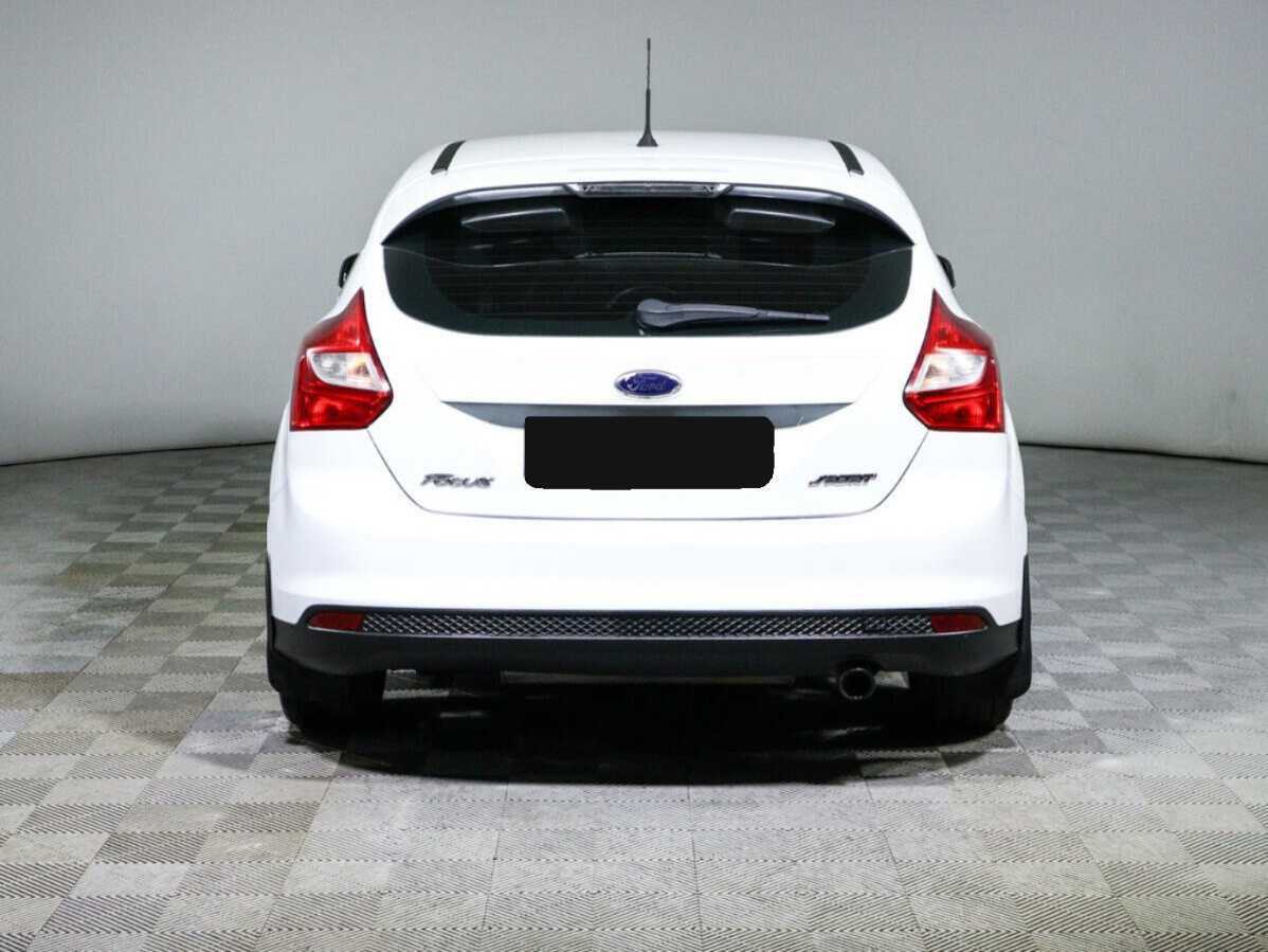 Ford Focus б/у, 2013, Механическая. Фото: #4