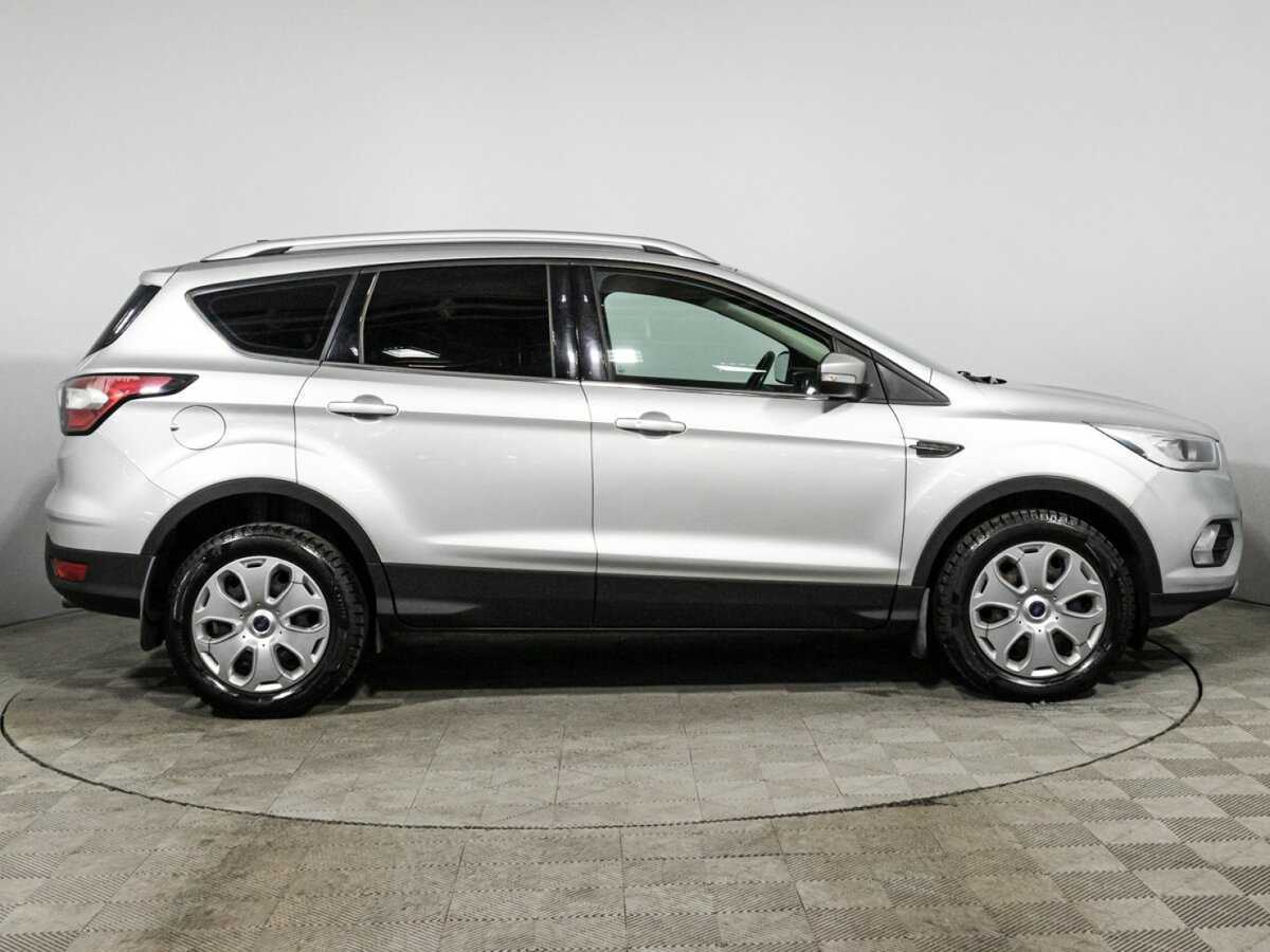 Ford Kuga б/у, 2017, Автоматическая. Фото: #3