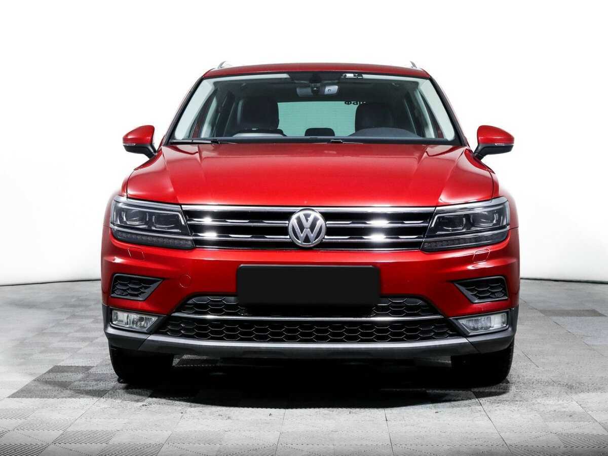 Volkswagen Tiguan б/у, 2016, Роботизированная. Фото: #1