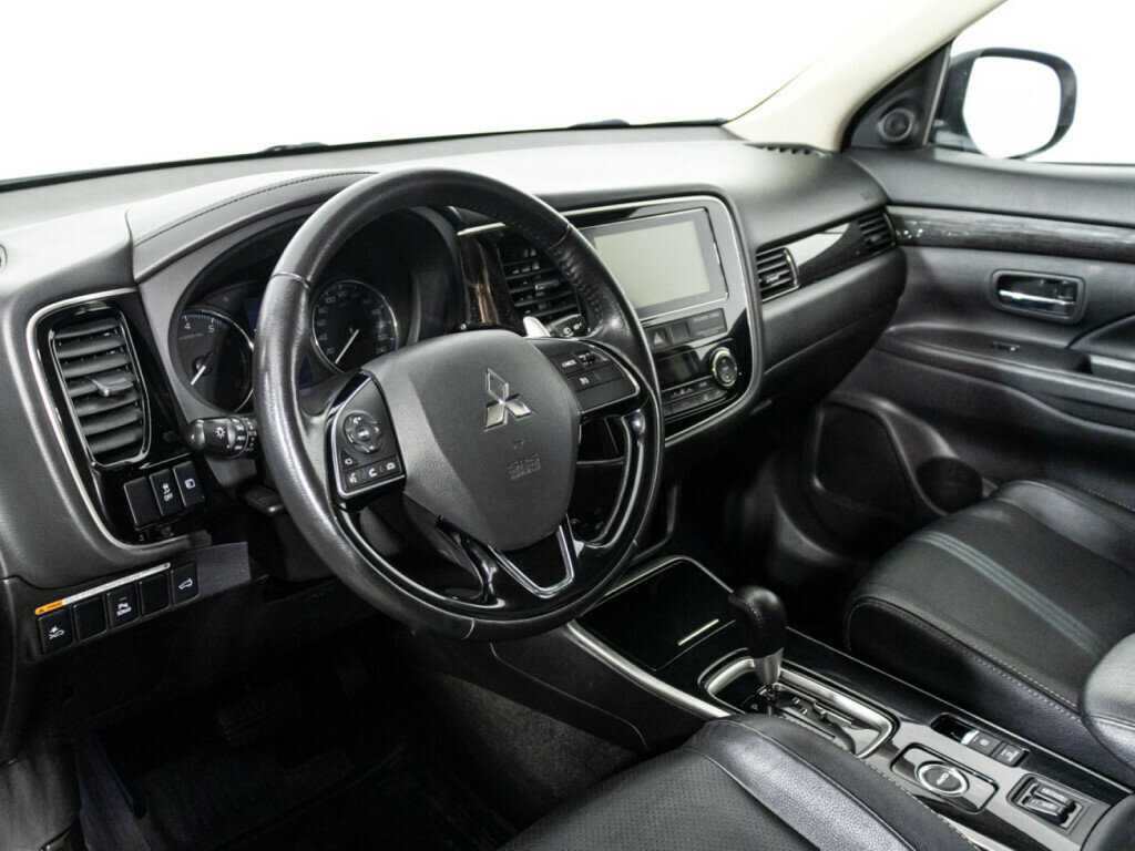 Mitsubishi Outlander б/у, 2018, Вариатор. Фото: #10