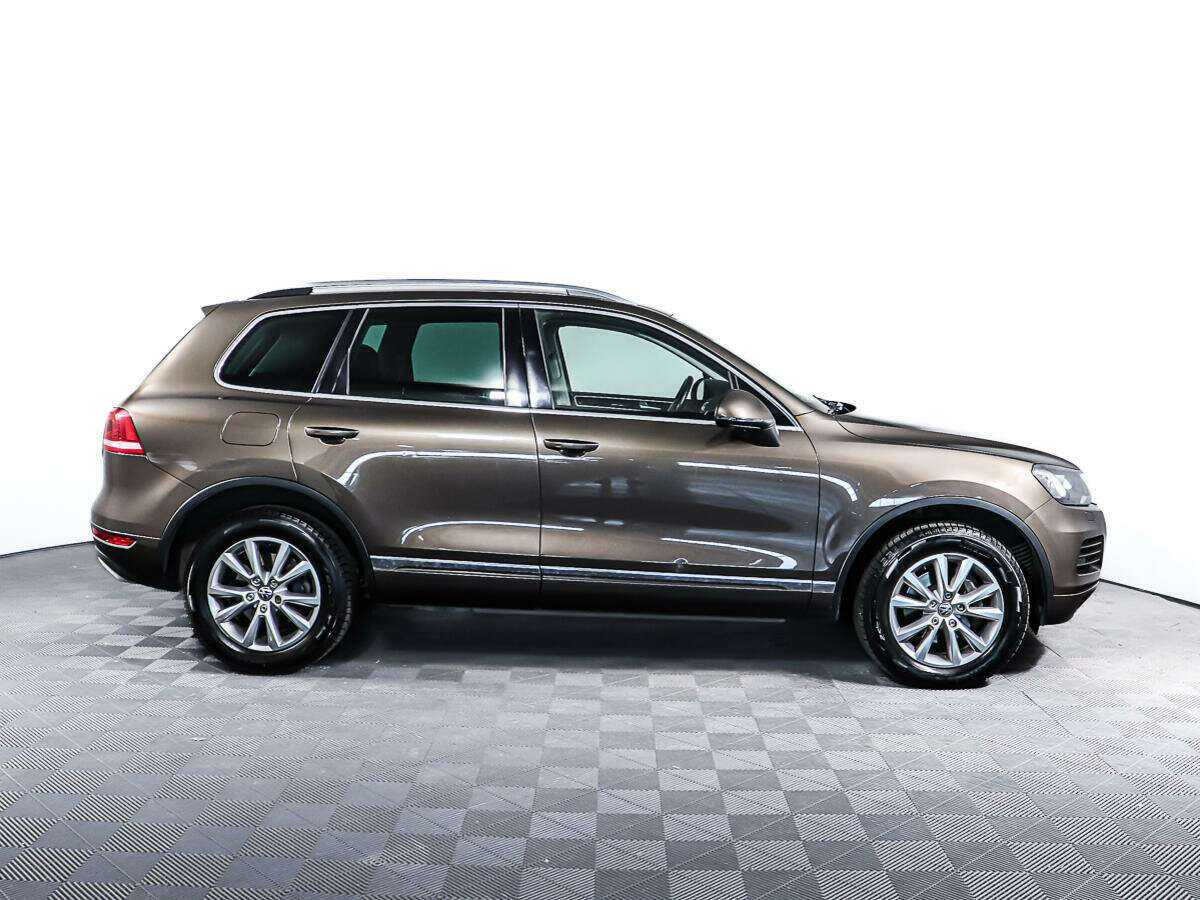 Volkswagen Touareg б/у, 2013, Автоматическая. Фото: #3
