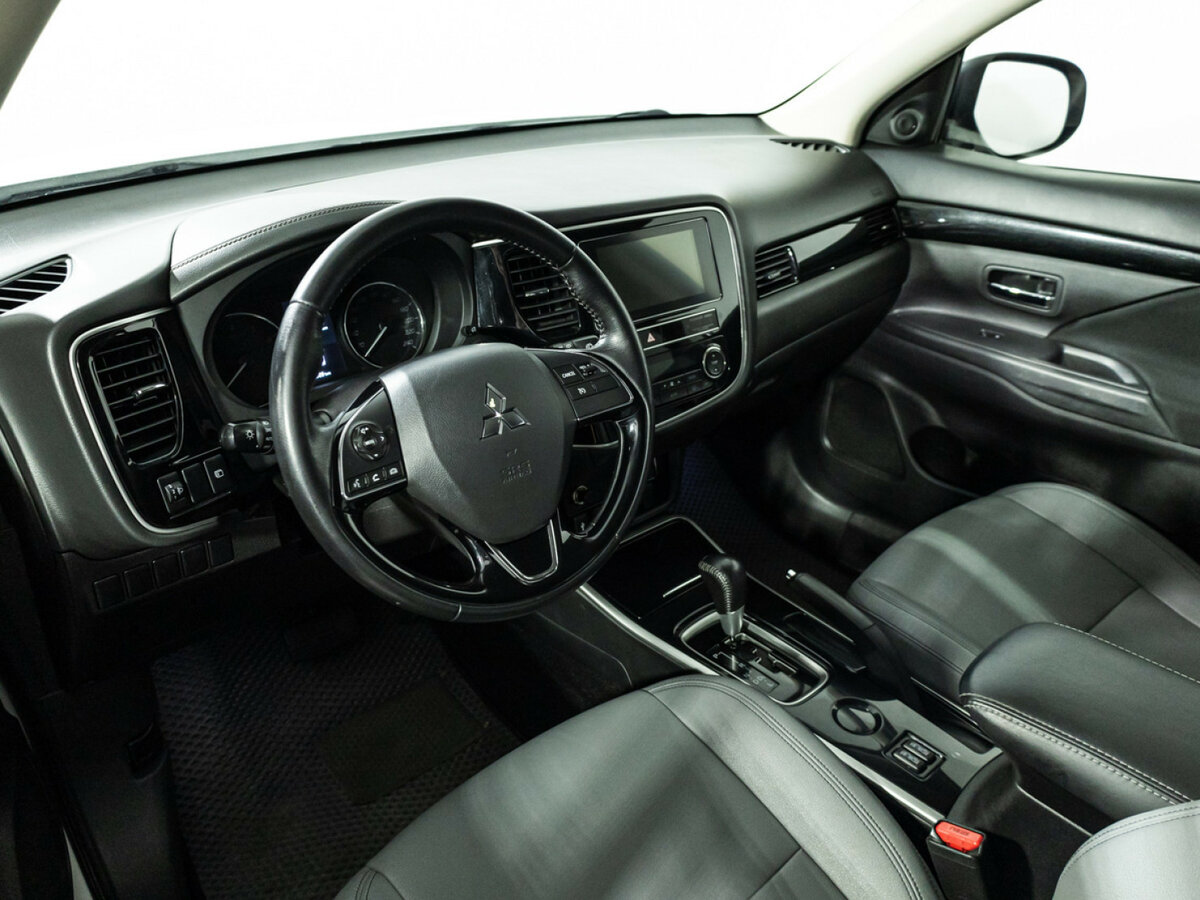 Mitsubishi Outlander б/у, 2019, Вариатор. Фото: #8