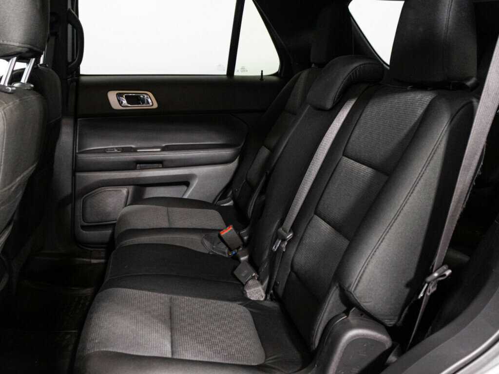 Ford Explorer б/у, 2015, Автоматическая. Фото: #9