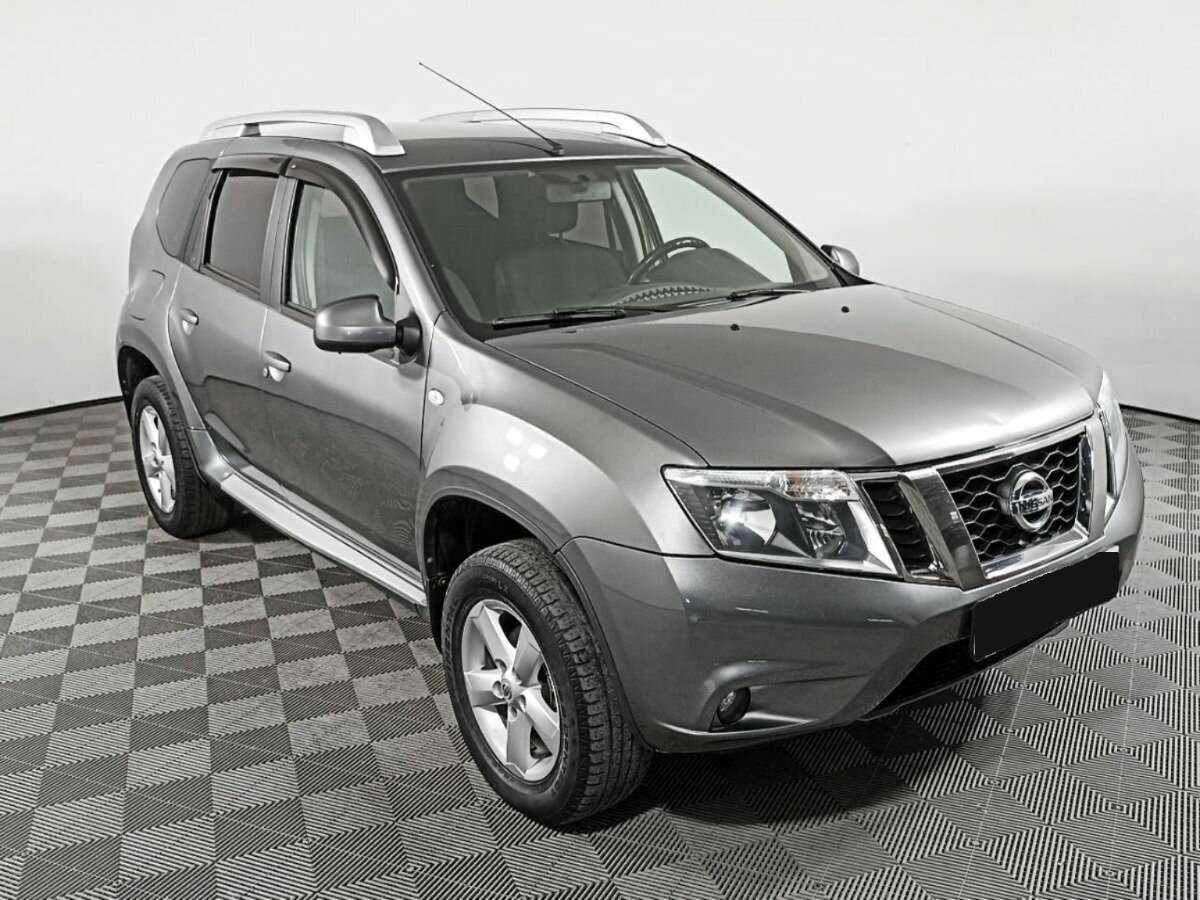 Nissan Terrano б/у, 2017, Механическая. Фото: #2