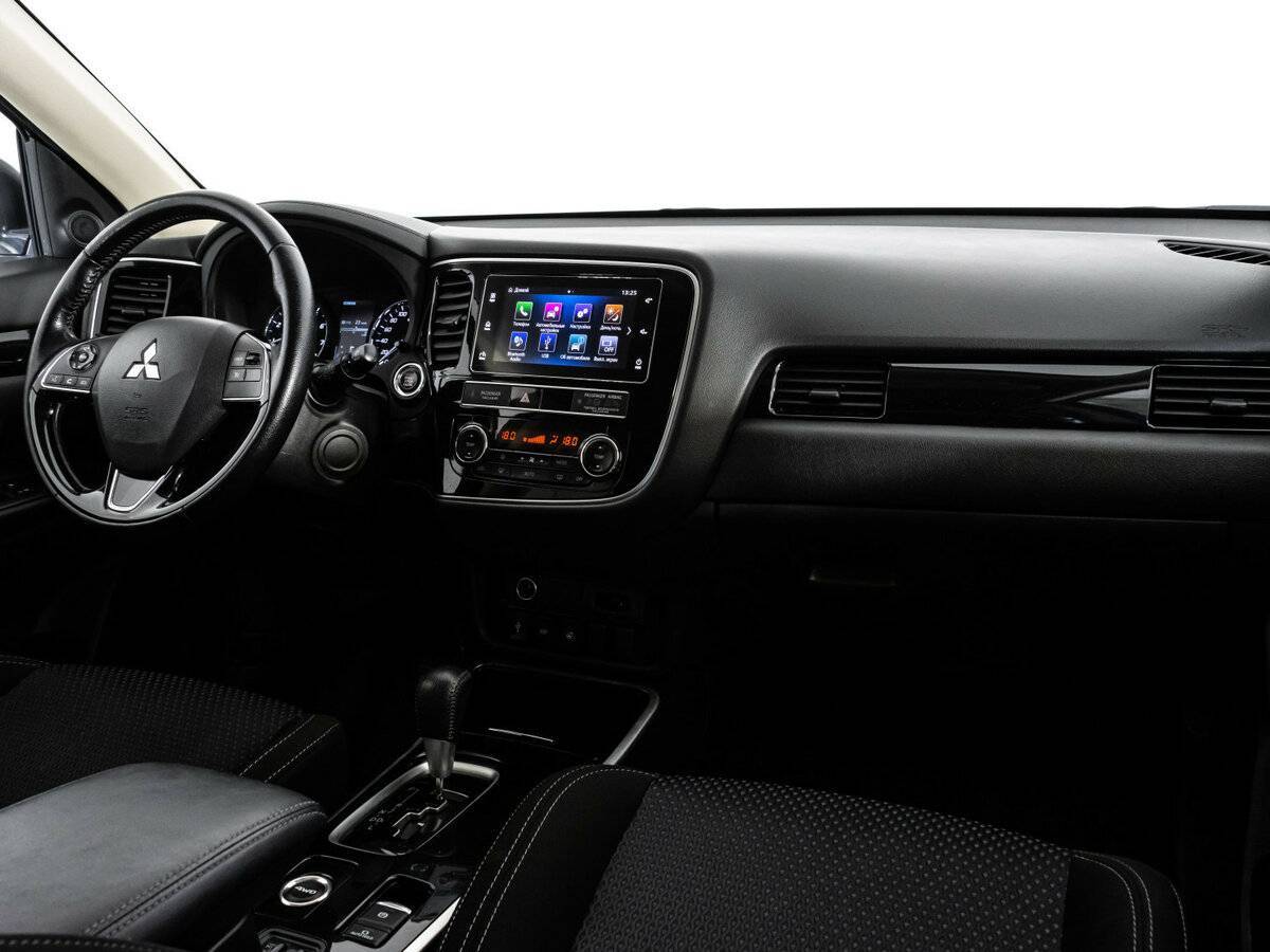Mitsubishi Outlander б/у, 2019, Вариатор. Фото: #8