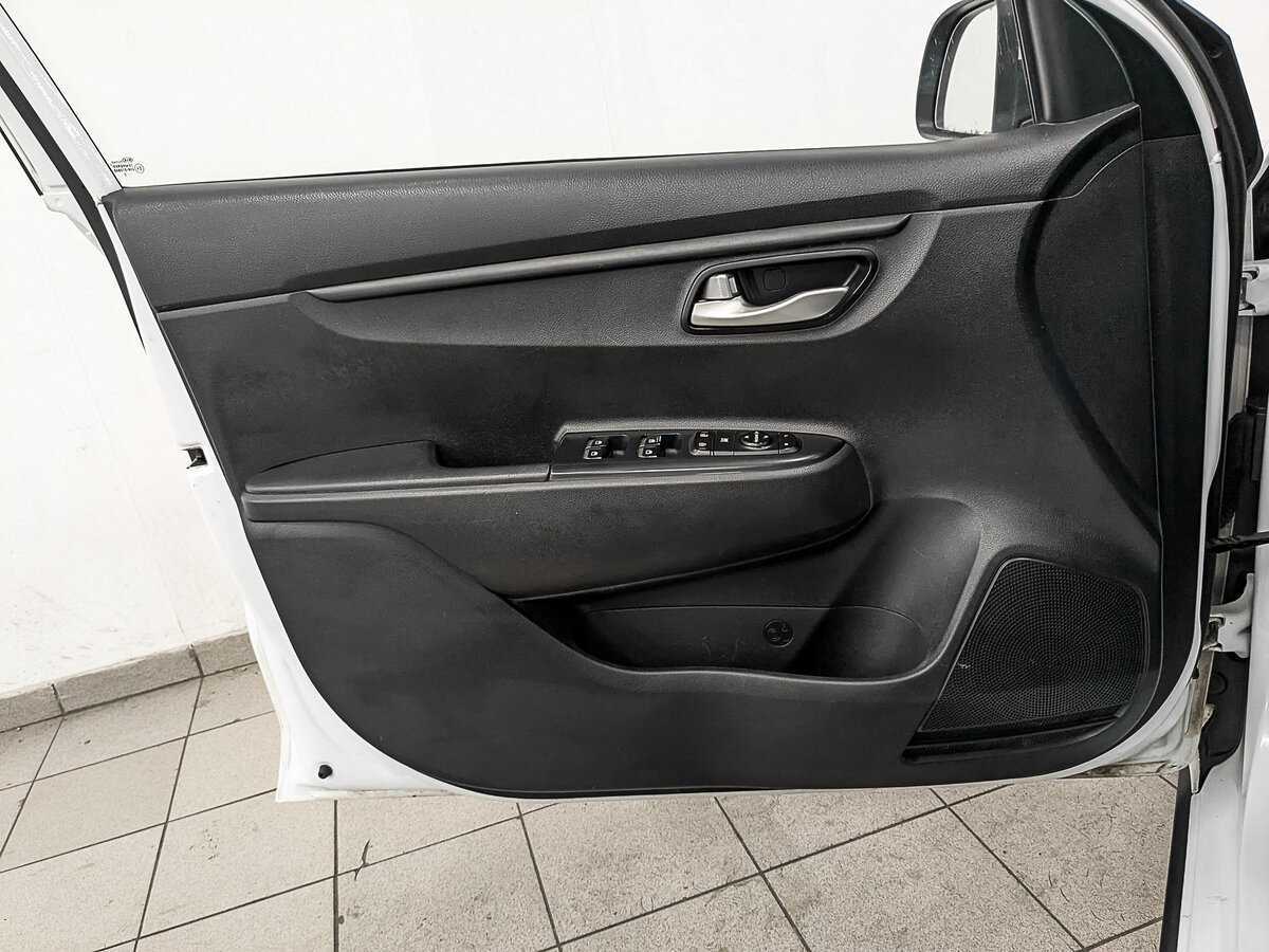 Kia Rio б/у, 2020, Автоматическая. Фото: #15