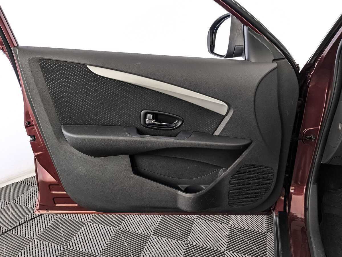 Nissan Almera б/у, 2016, Автоматическая. Фото: #14