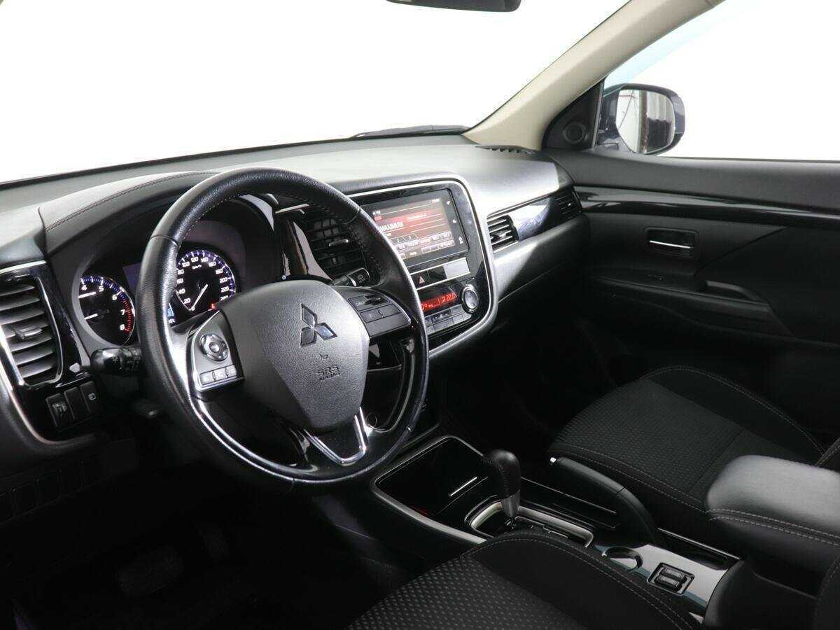 Mitsubishi Outlander б/у, 2019, Вариатор. Фото: #11
