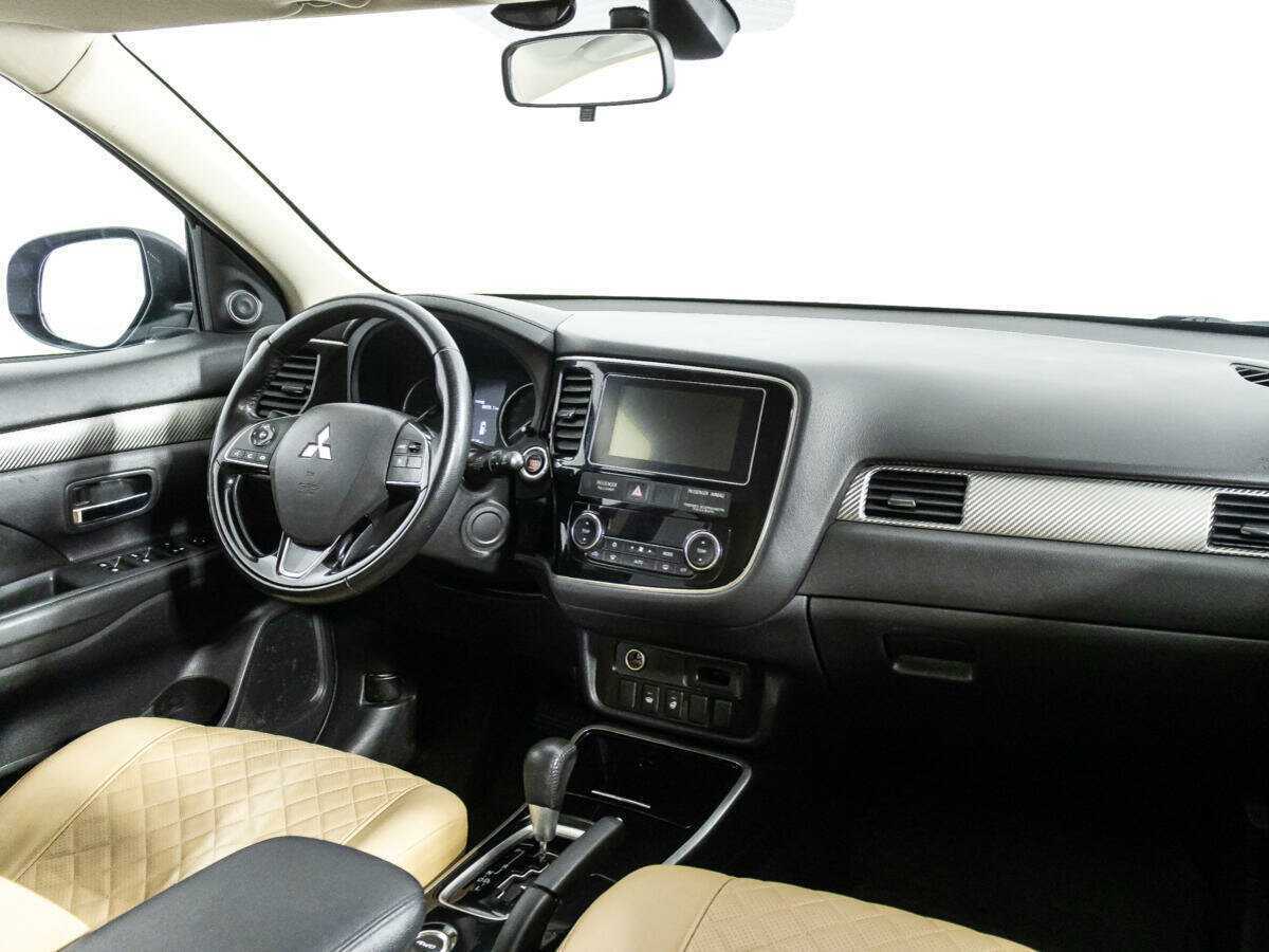 Mitsubishi Outlander б/у, 2018, Вариатор. Фото: #8