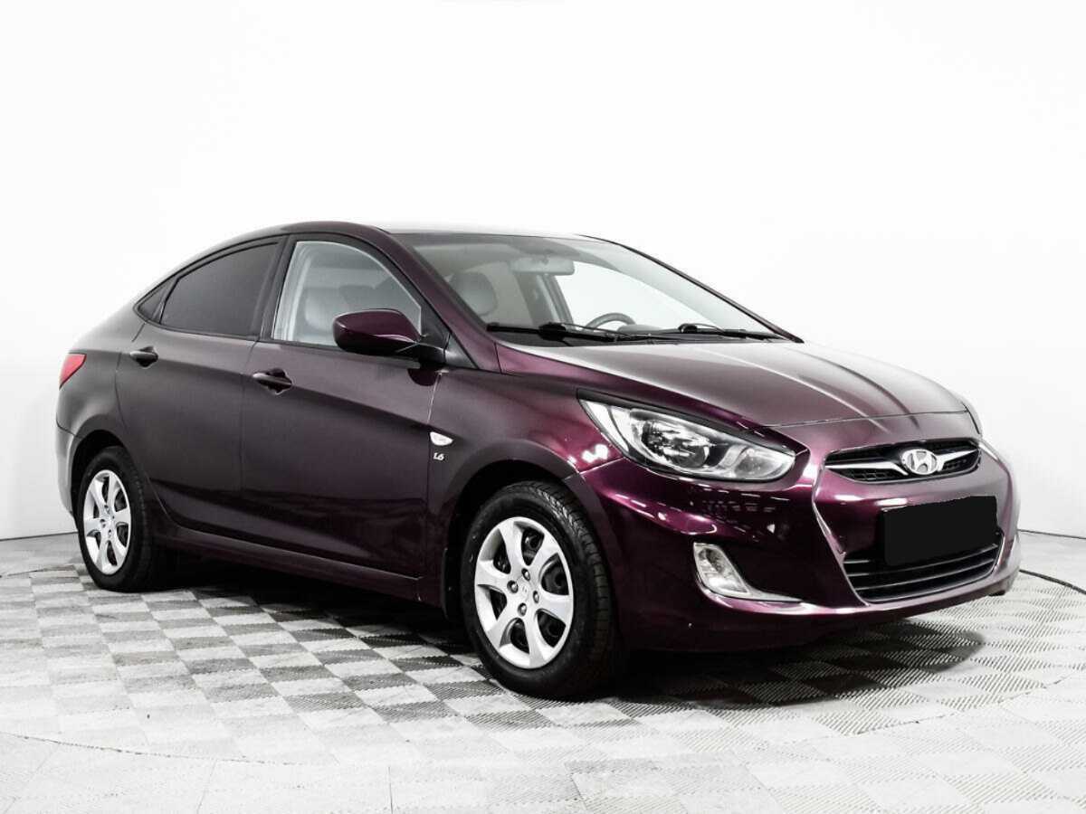Hyundai Solaris б/у, 2013, Автоматическая. Фото: #2