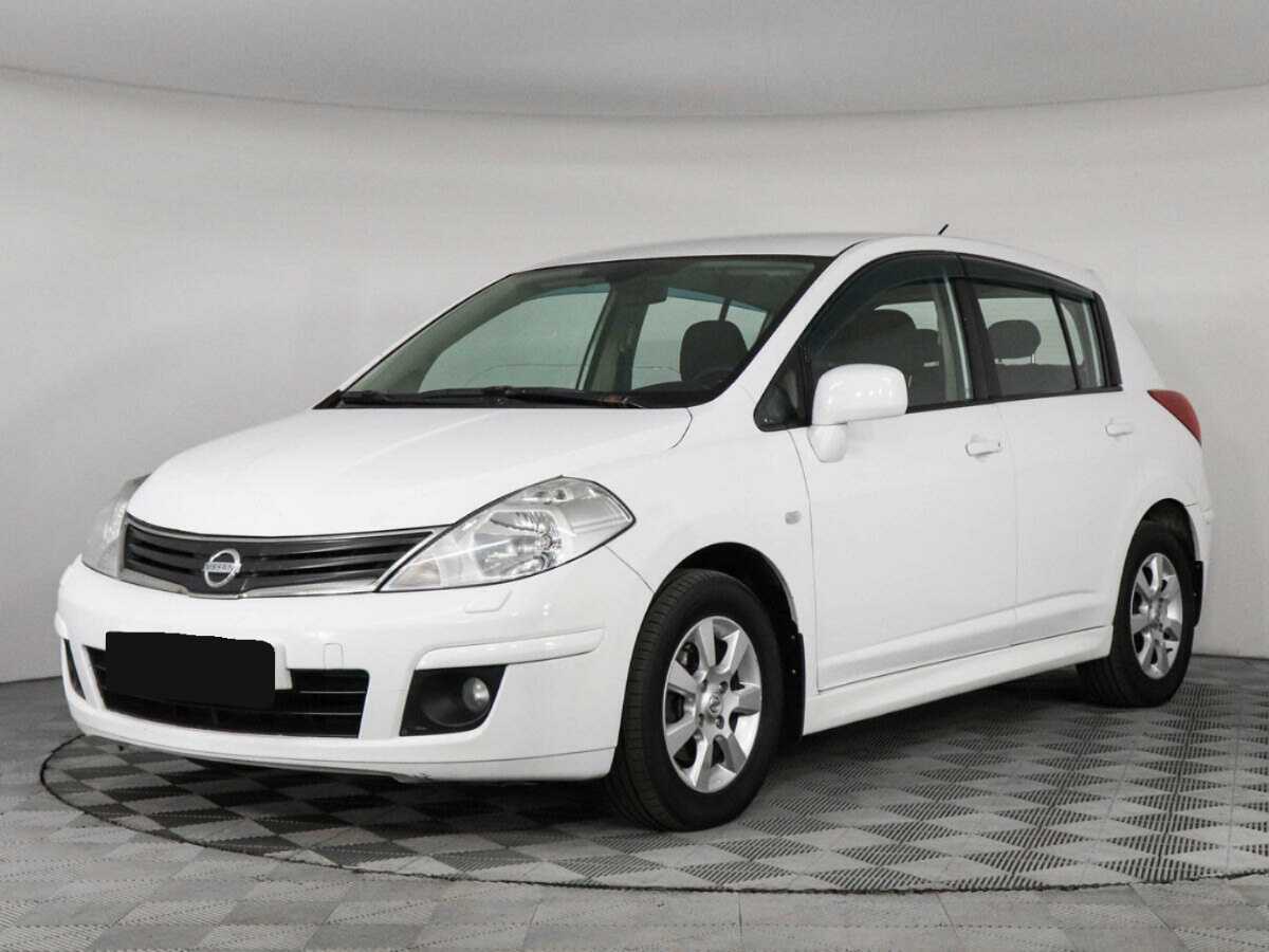 Nissan Tiida б/у, 2013, Автоматическая. Фото: #0