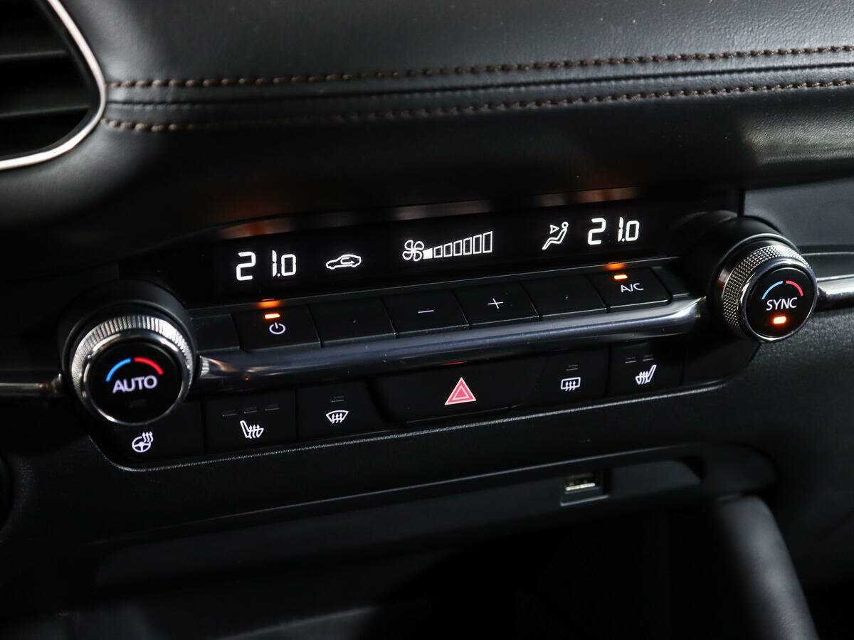 Mazda 3 б/у, 2019, Автоматическая. Фото: #21