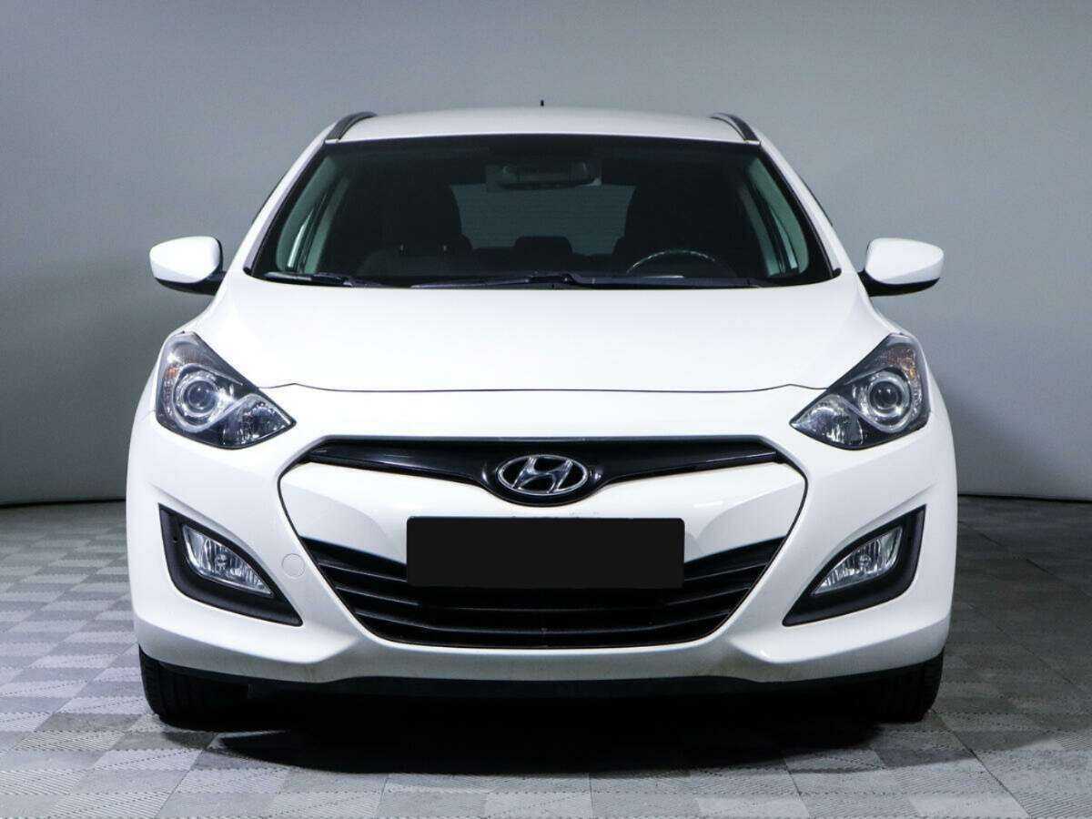 Hyundai i30 б/у, 2013, Автоматическая. Фото: #1