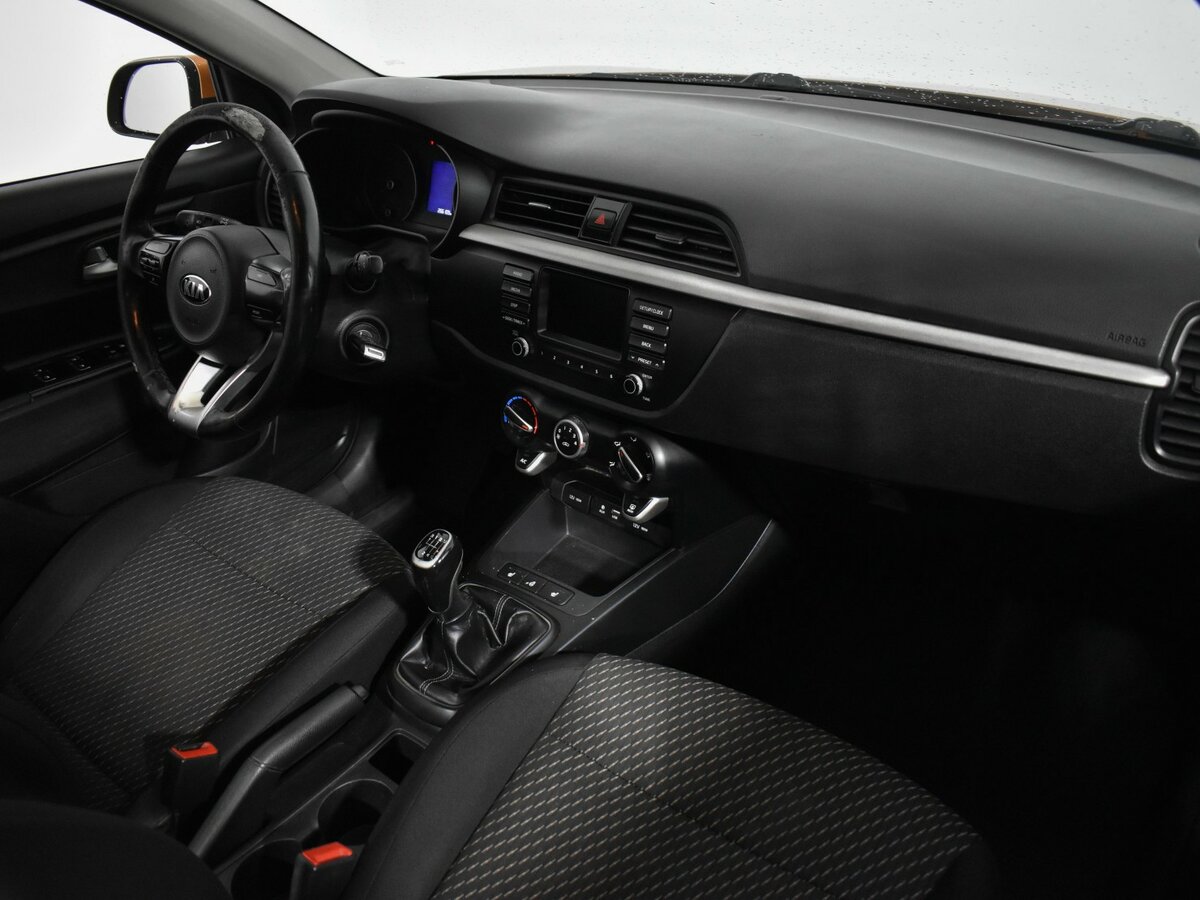 Kia Rio б/у, 2017, Механическая. Фото: #11