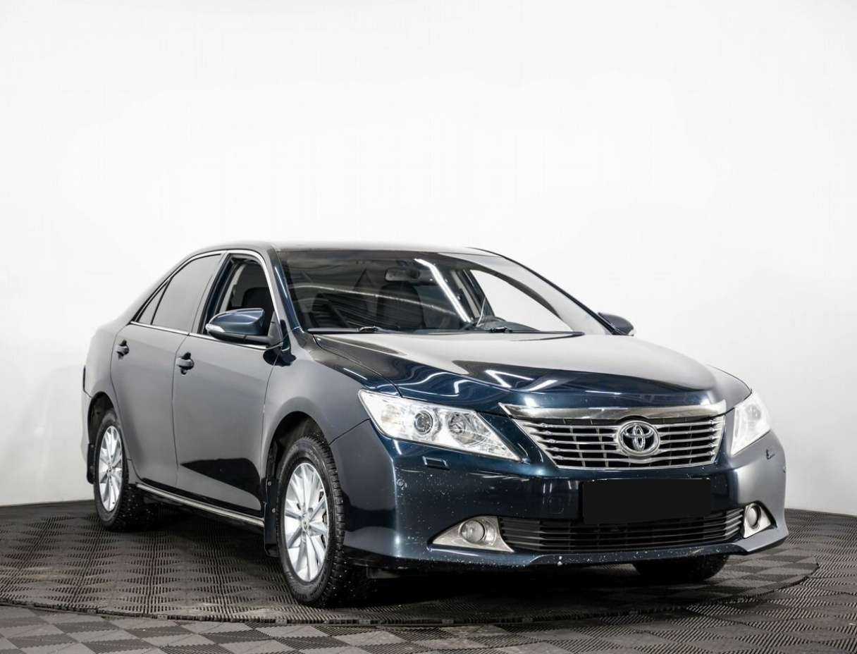 Toyota Camry б/у, 2014, Автоматическая. Фото: #2