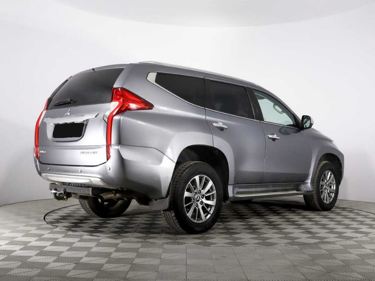 Mitsubishi Pajero Sport б/у, 2017, Автоматическая. Фото: #4