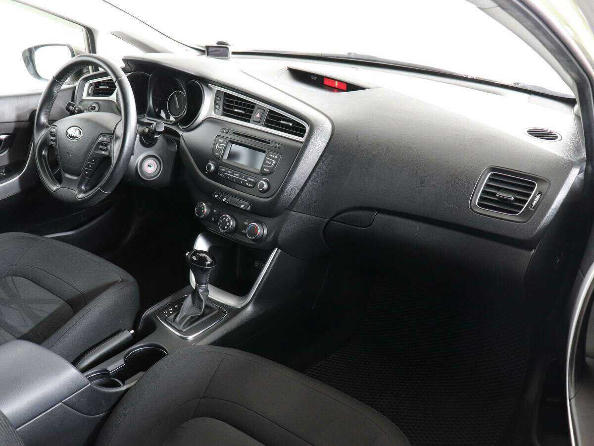 Kia Ceed б/у, 2016, Автоматическая. Фото: #9