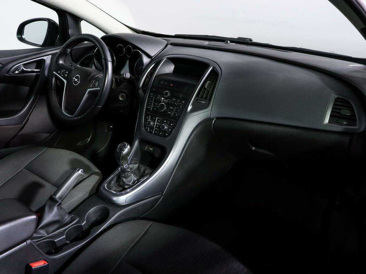 Opel Astra б/у, 2014, Механическая. Фото: #8