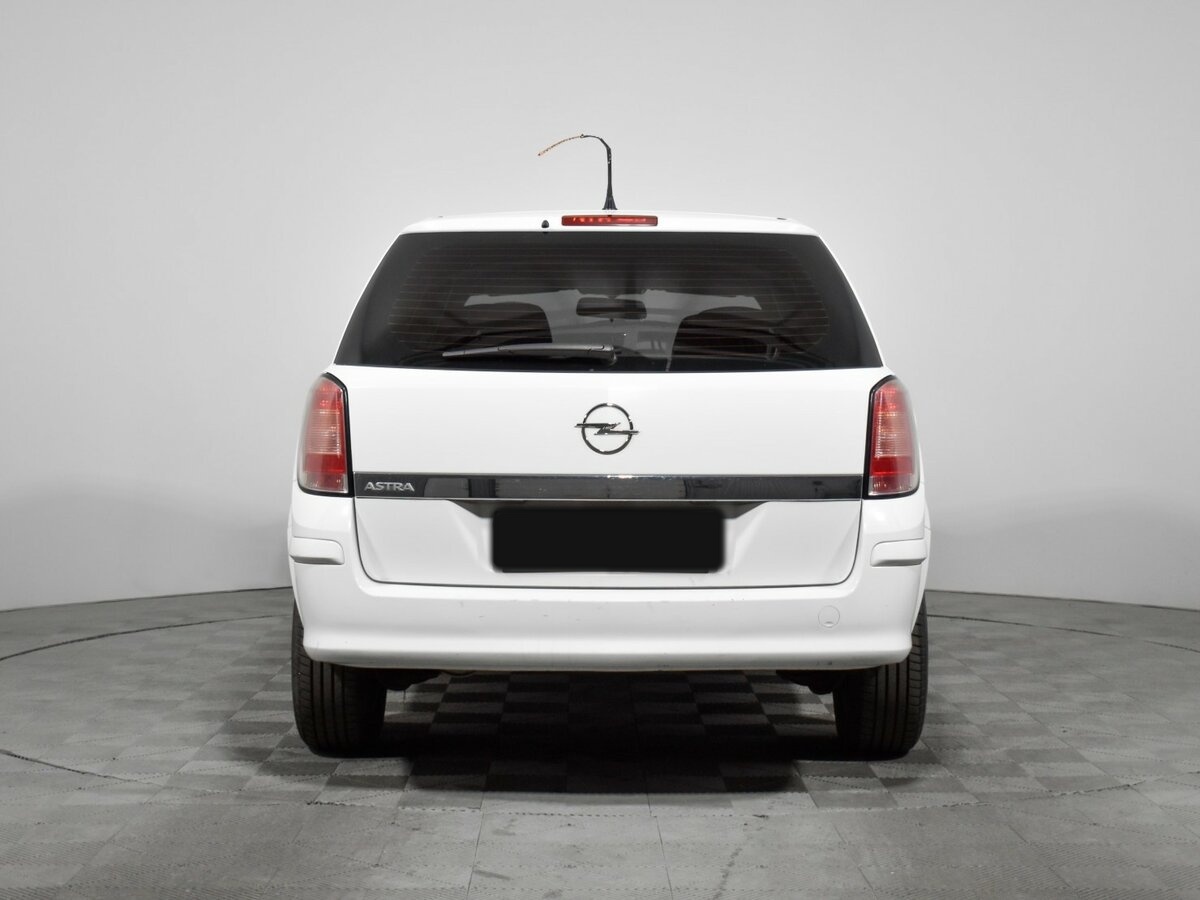 Opel Astra б/у, 2013, Механическая. Фото: #5