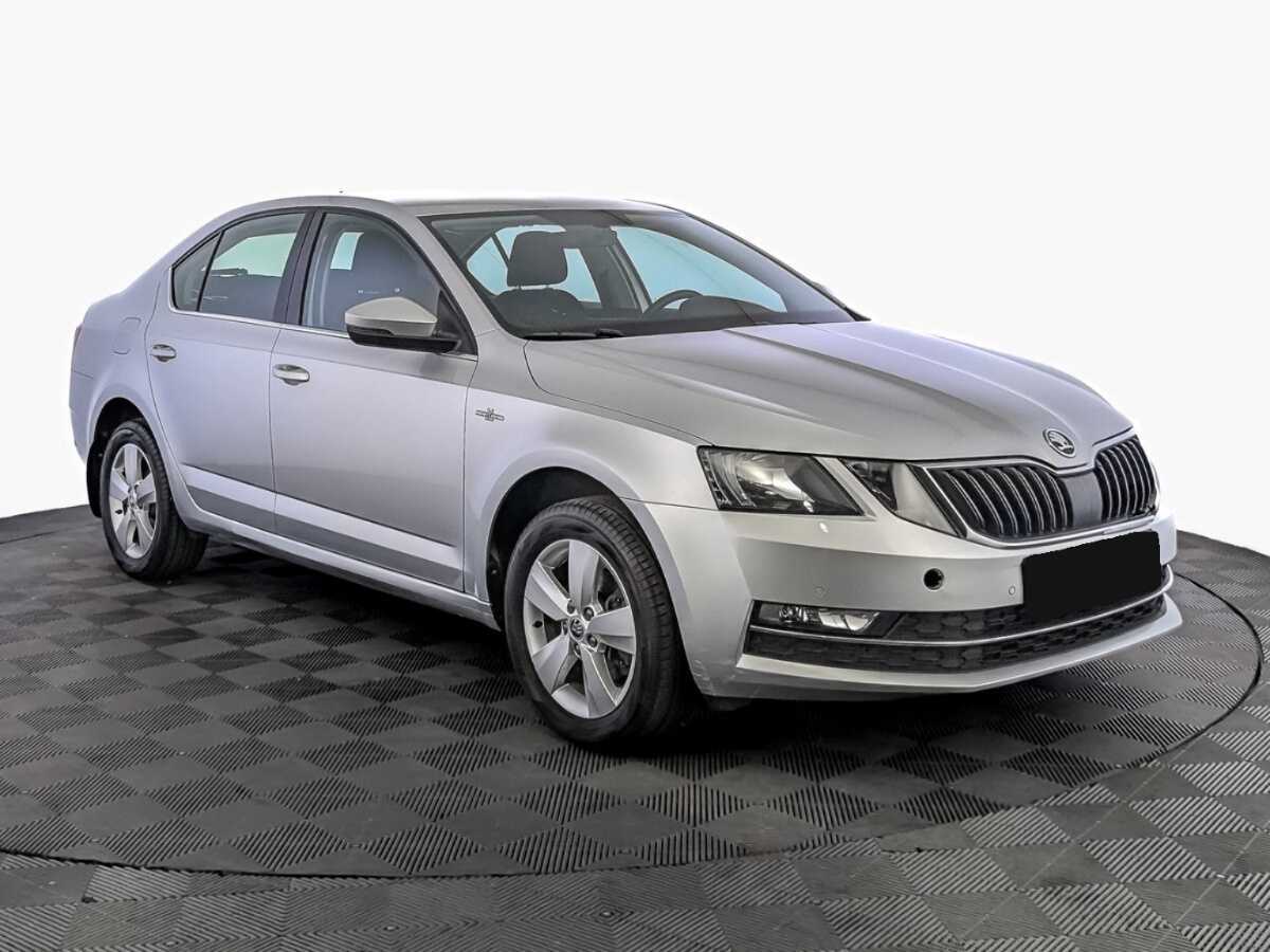 Skoda Octavia б/у, 2020, Автоматическая. Фото: #2