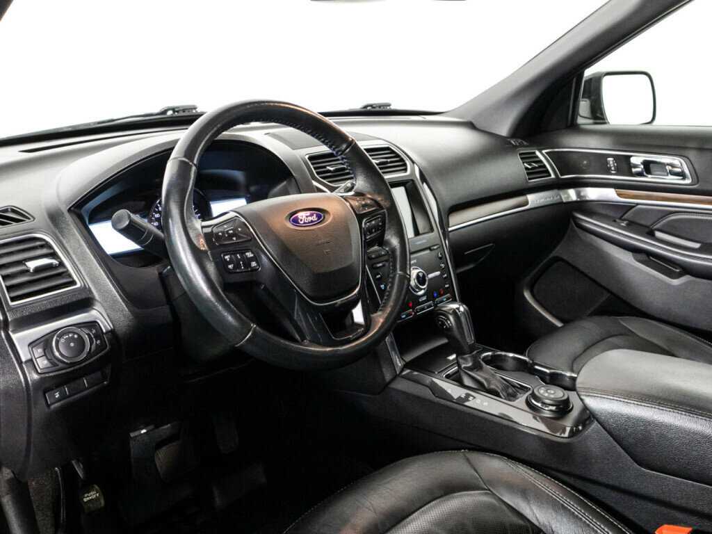 Ford Explorer б/у, 2018, Автоматическая. Фото: #10