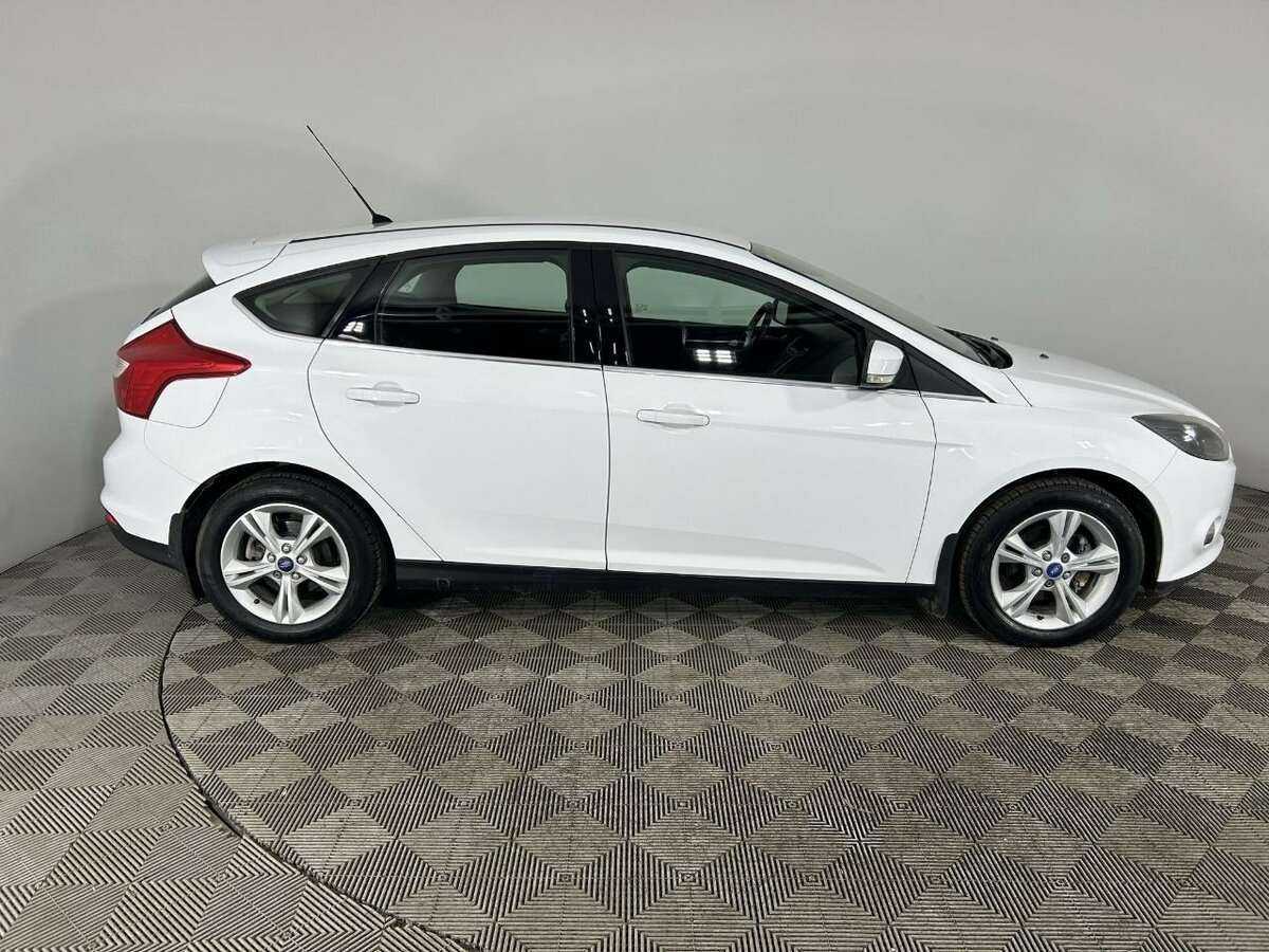Ford Focus б/у, 2013, Механическая. Фото: #3