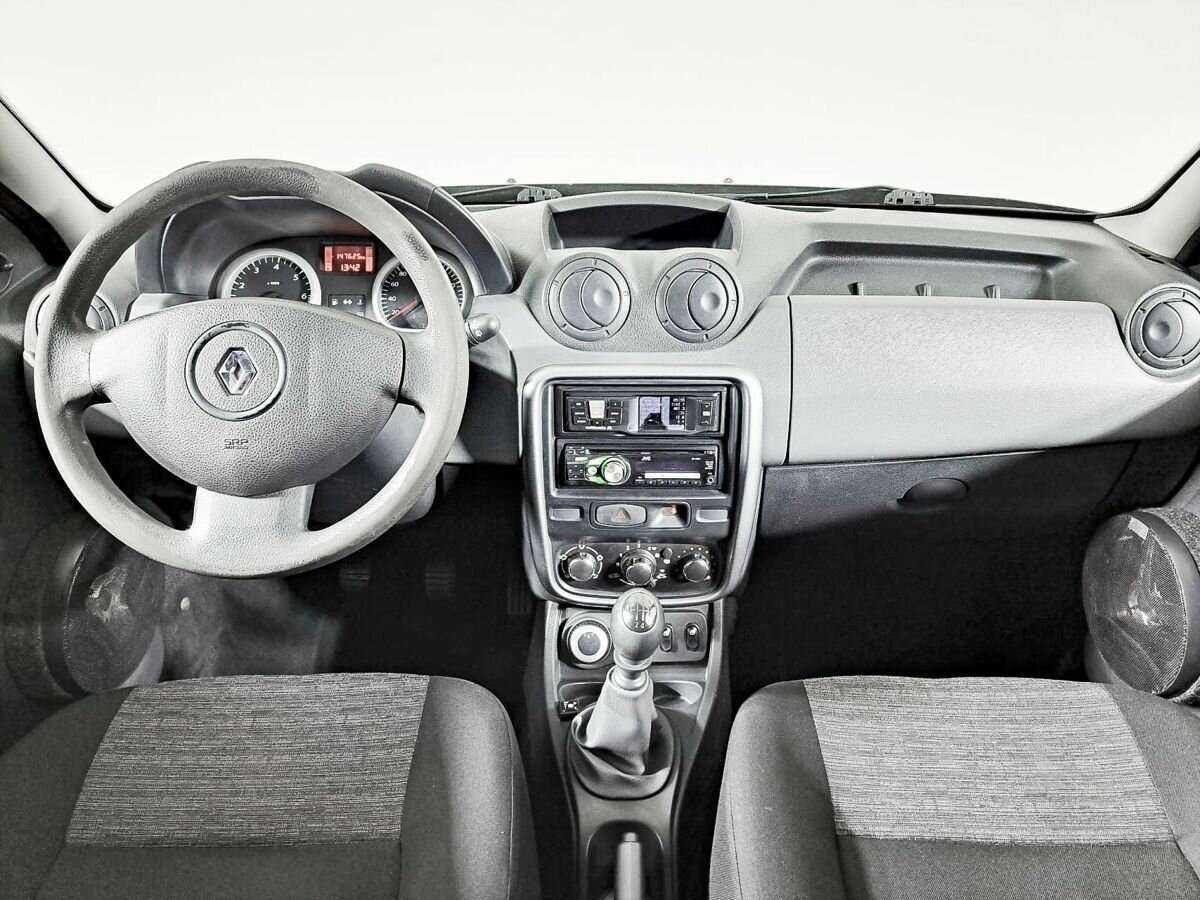 Renault Duster б/у, 2012, Механическая. Фото: #11