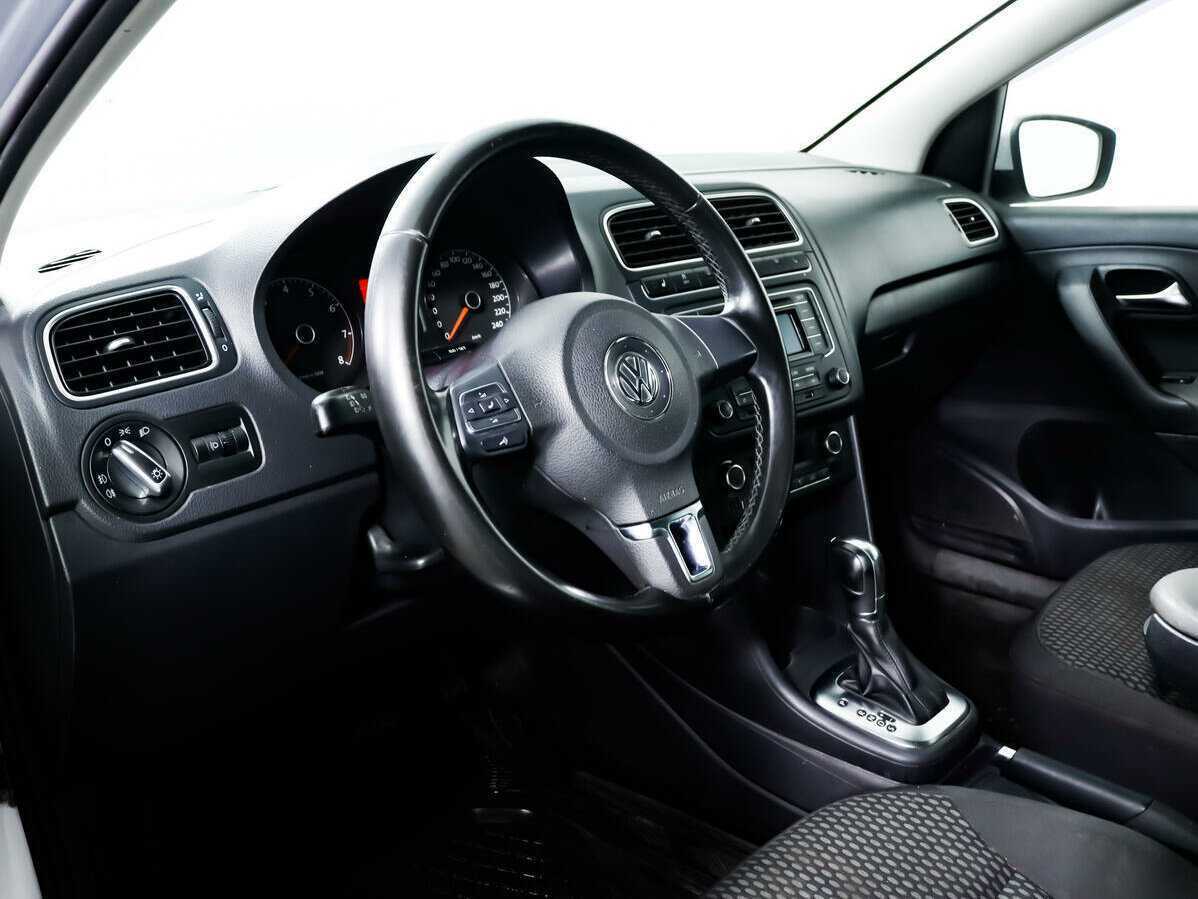 Volkswagen Polo б/у, 2012, Автоматическая. Фото: #12