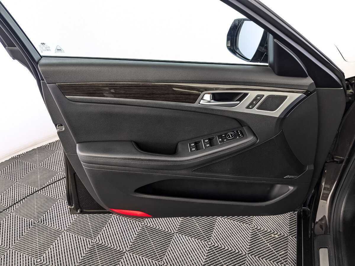 Hyundai Genesis б/у, 2015, Автоматическая. Фото: #17