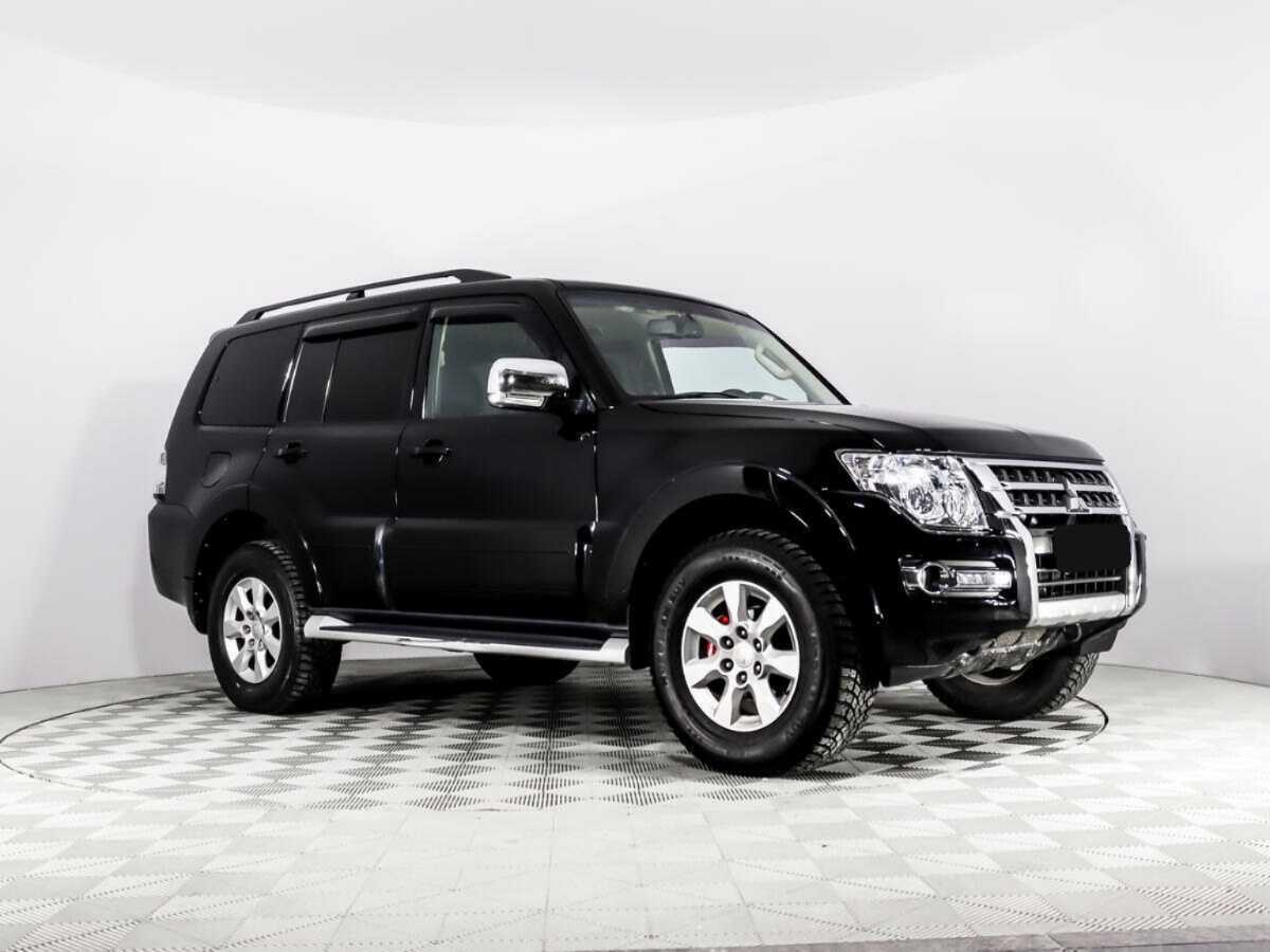 Mitsubishi Pajero б/у, 2015, Автоматическая. Фото: #2
