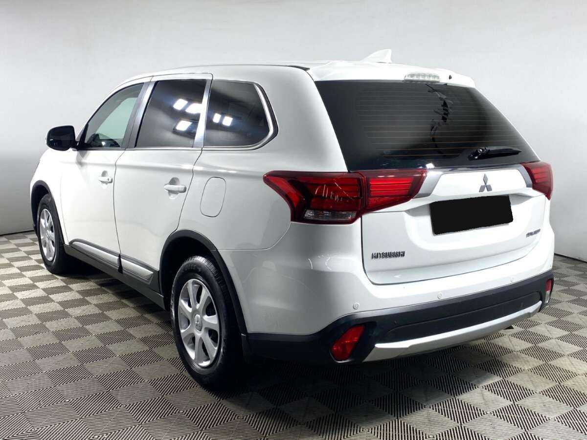 Mitsubishi Outlander б/у, 2017, Вариатор. Фото: #6