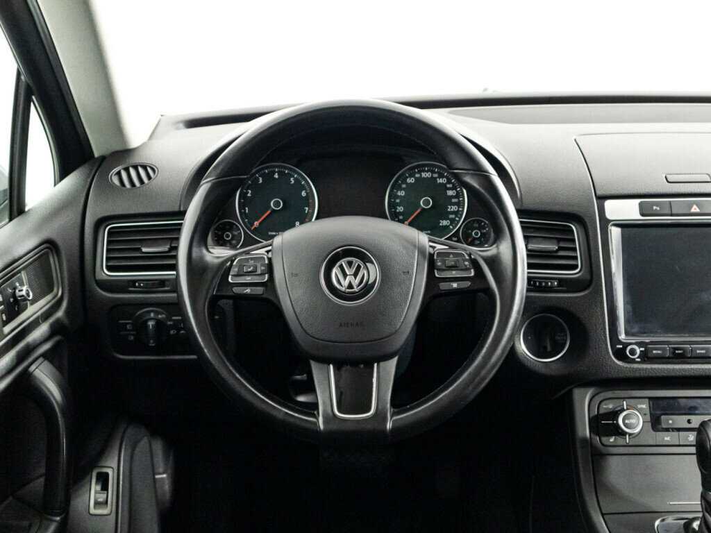 Volkswagen Touareg б/у, 2013, Автоматическая. Фото: #15