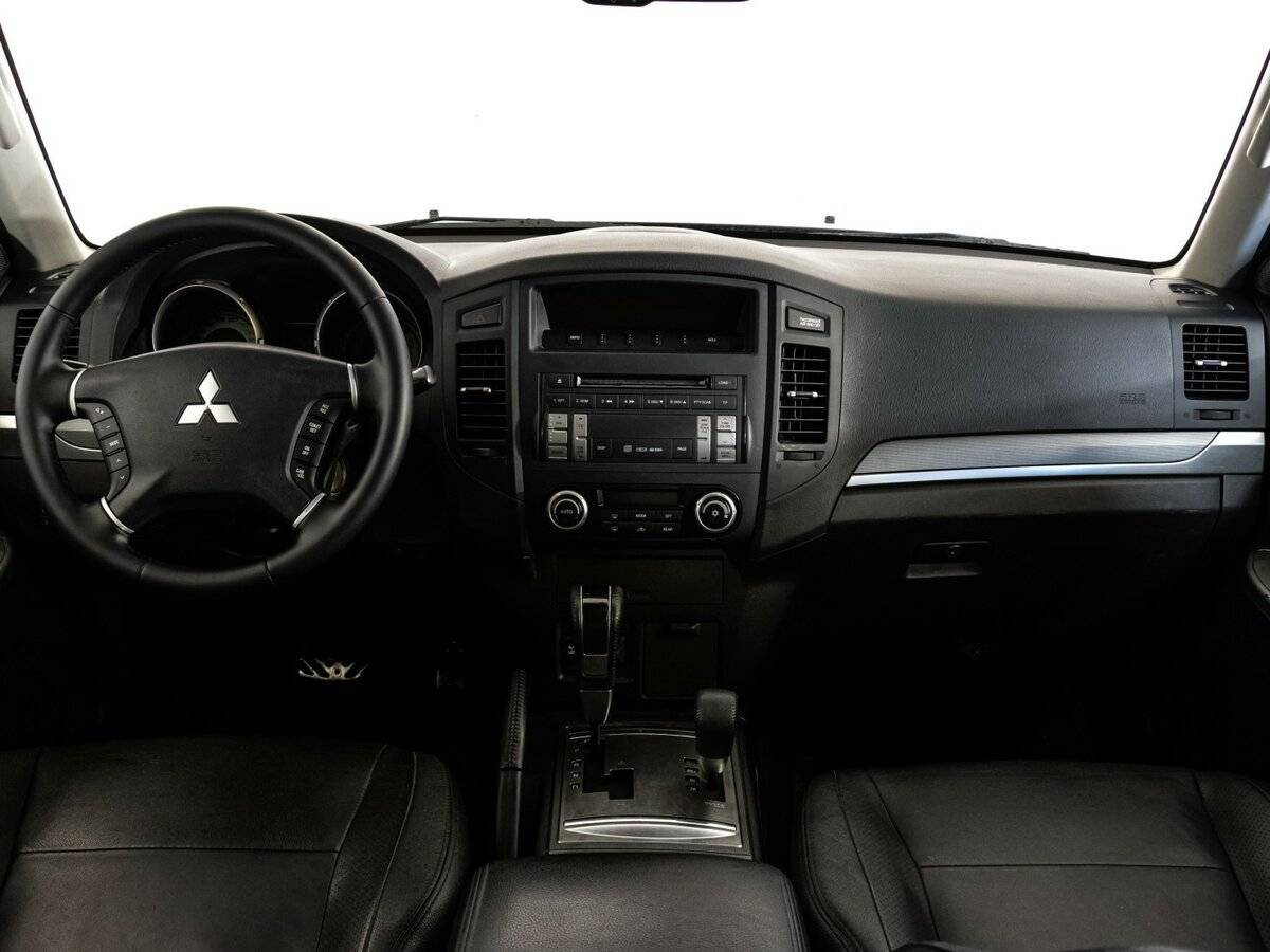 Mitsubishi Pajero б/у, 2012, Автоматическая. Фото: #6