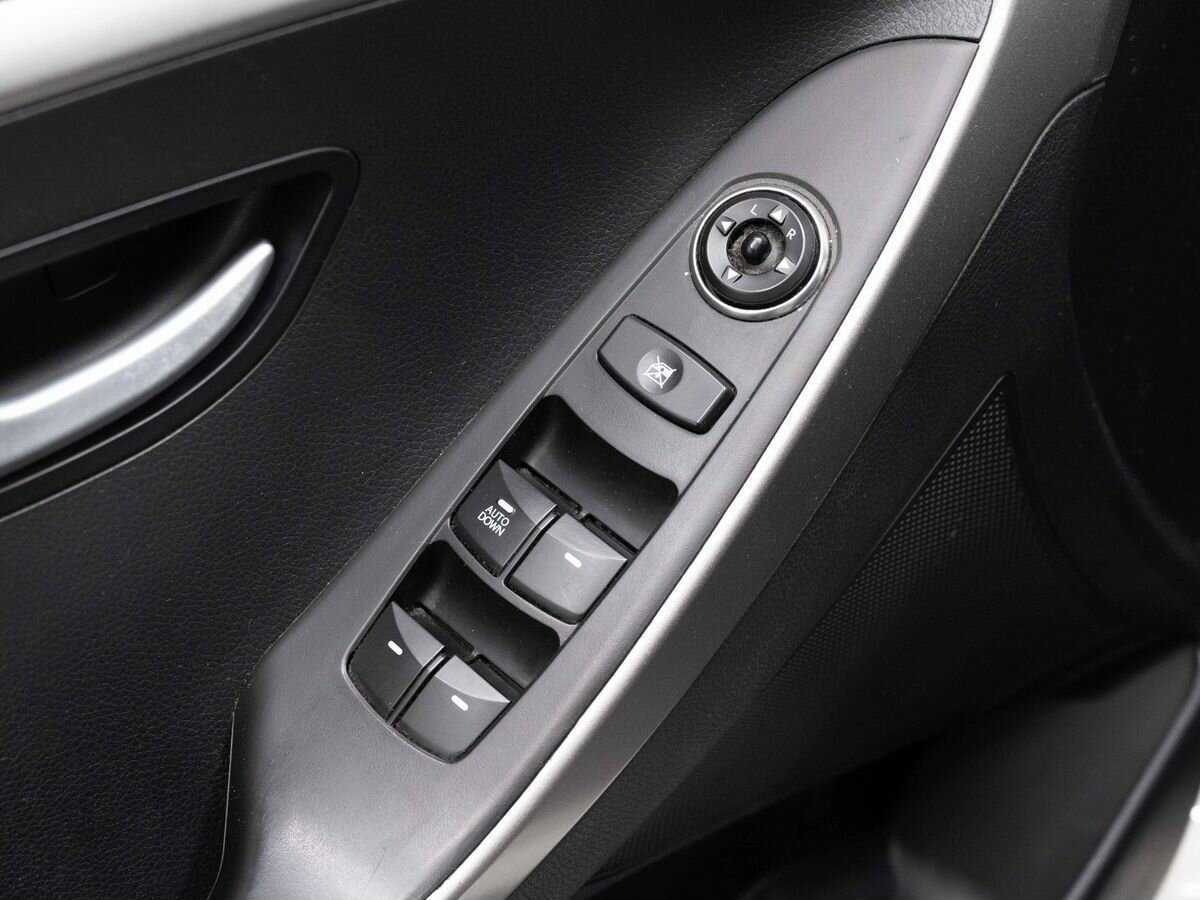 Hyundai i30 б/у, 2013, Автоматическая. Фото: #14