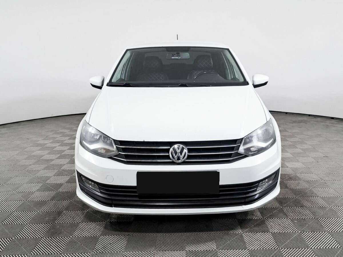Volkswagen Polo б/у, 2016, Механическая. Фото: #1