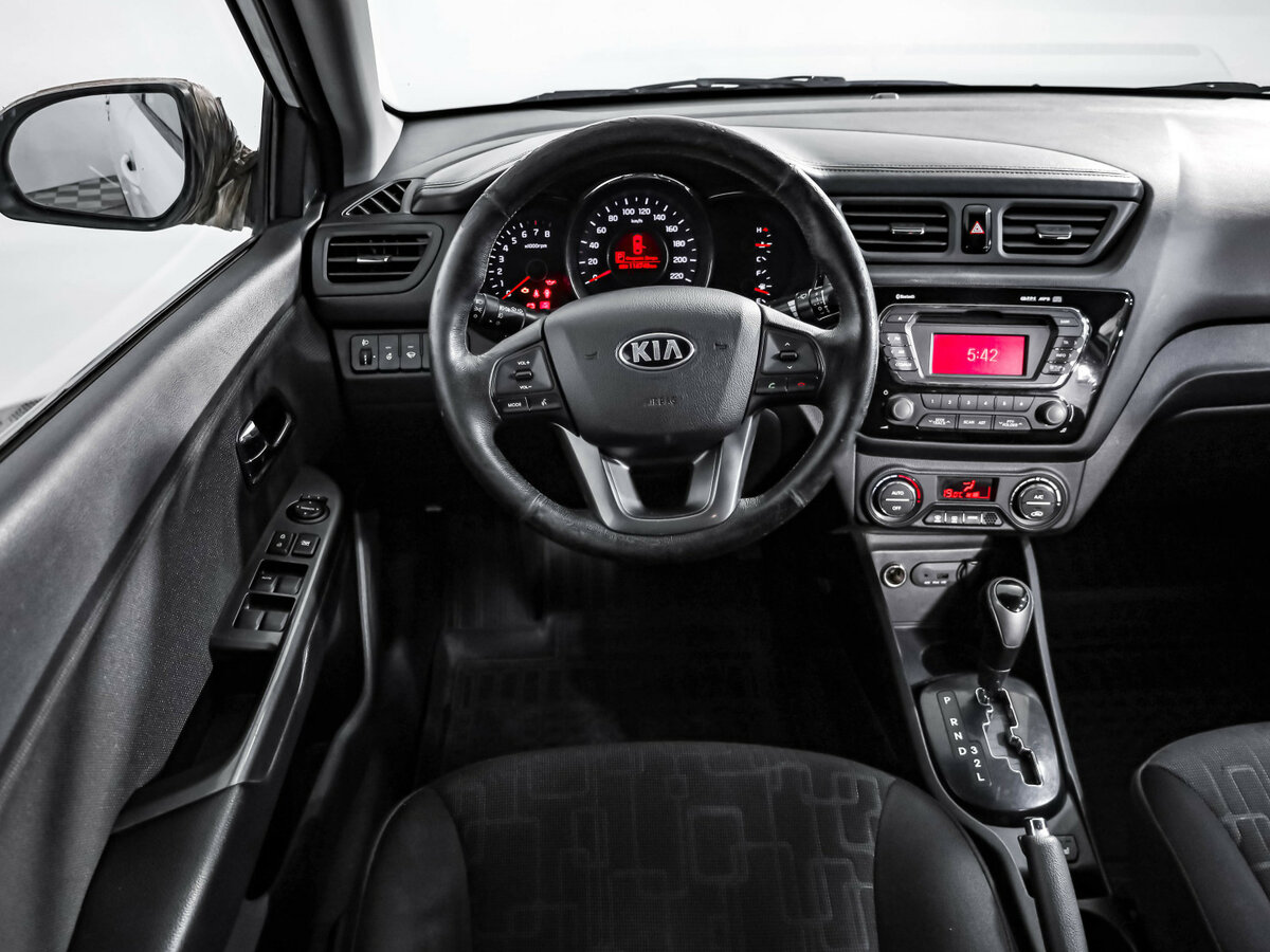 Kia Rio б/у, 2013, Автоматическая. Фото: #8