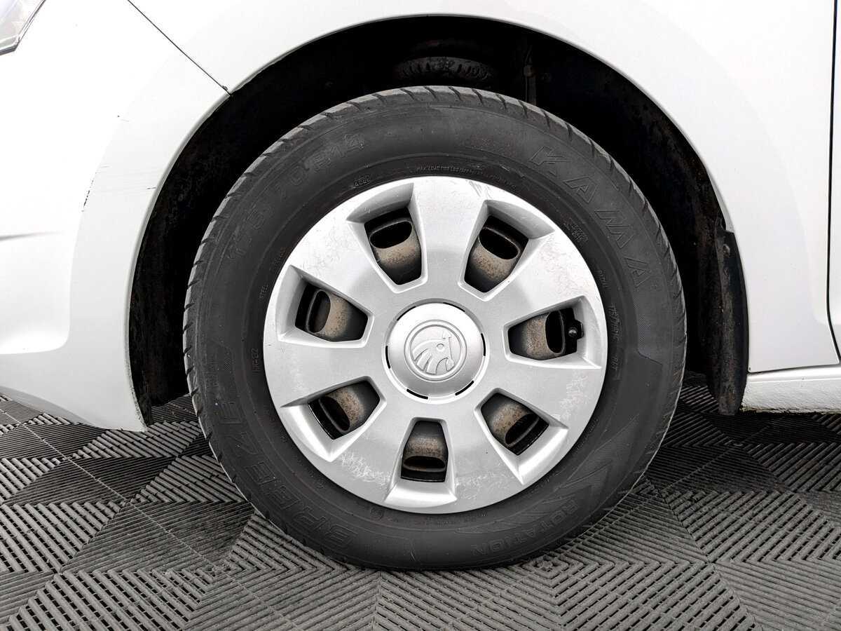 Skoda Rapid б/у, 2017, Механическая. Фото: #17