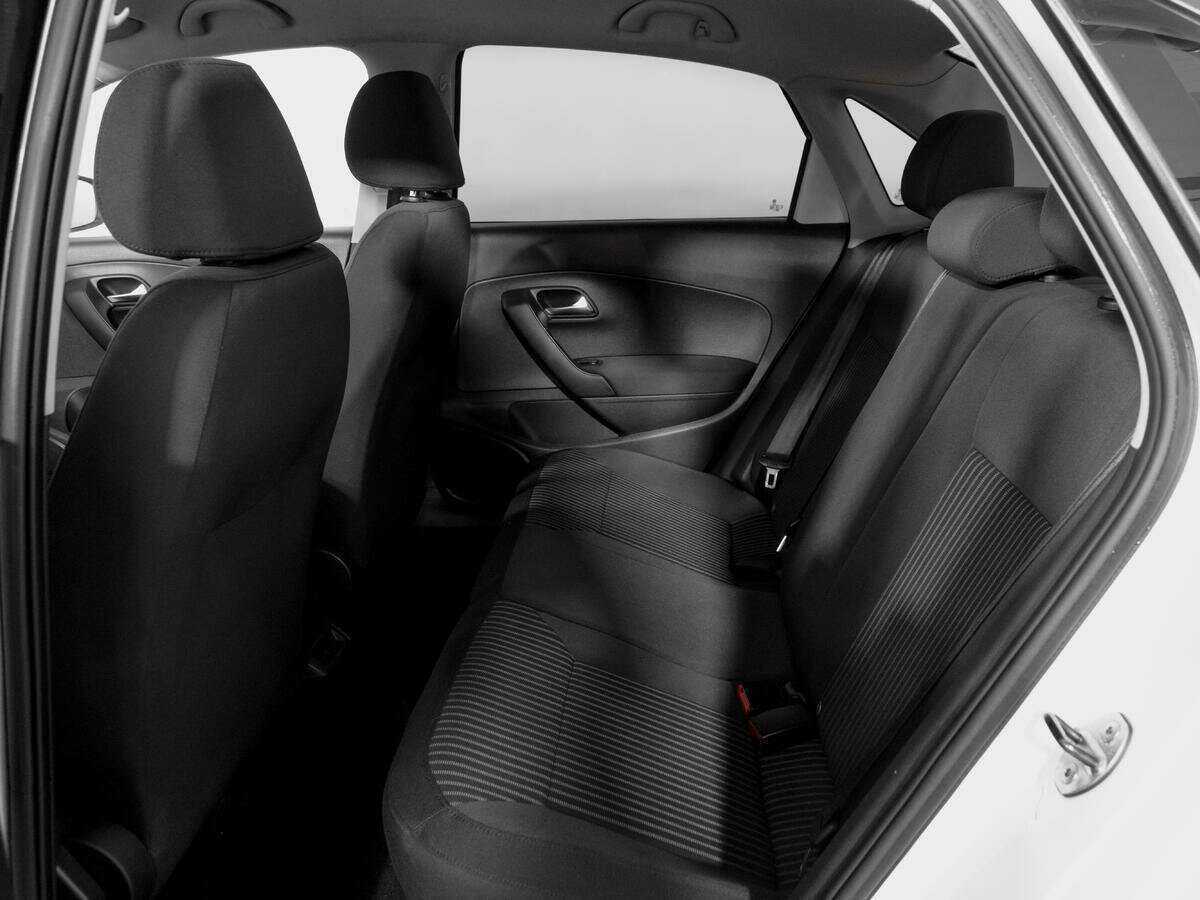 Volkswagen Polo б/у, 2013, Автоматическая. Фото: #9