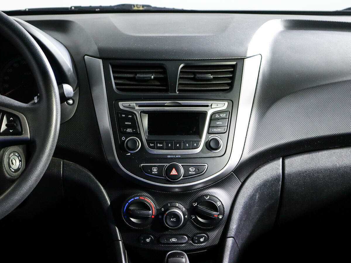 Hyundai Solaris б/у, 2015, Автоматическая. Фото: #12