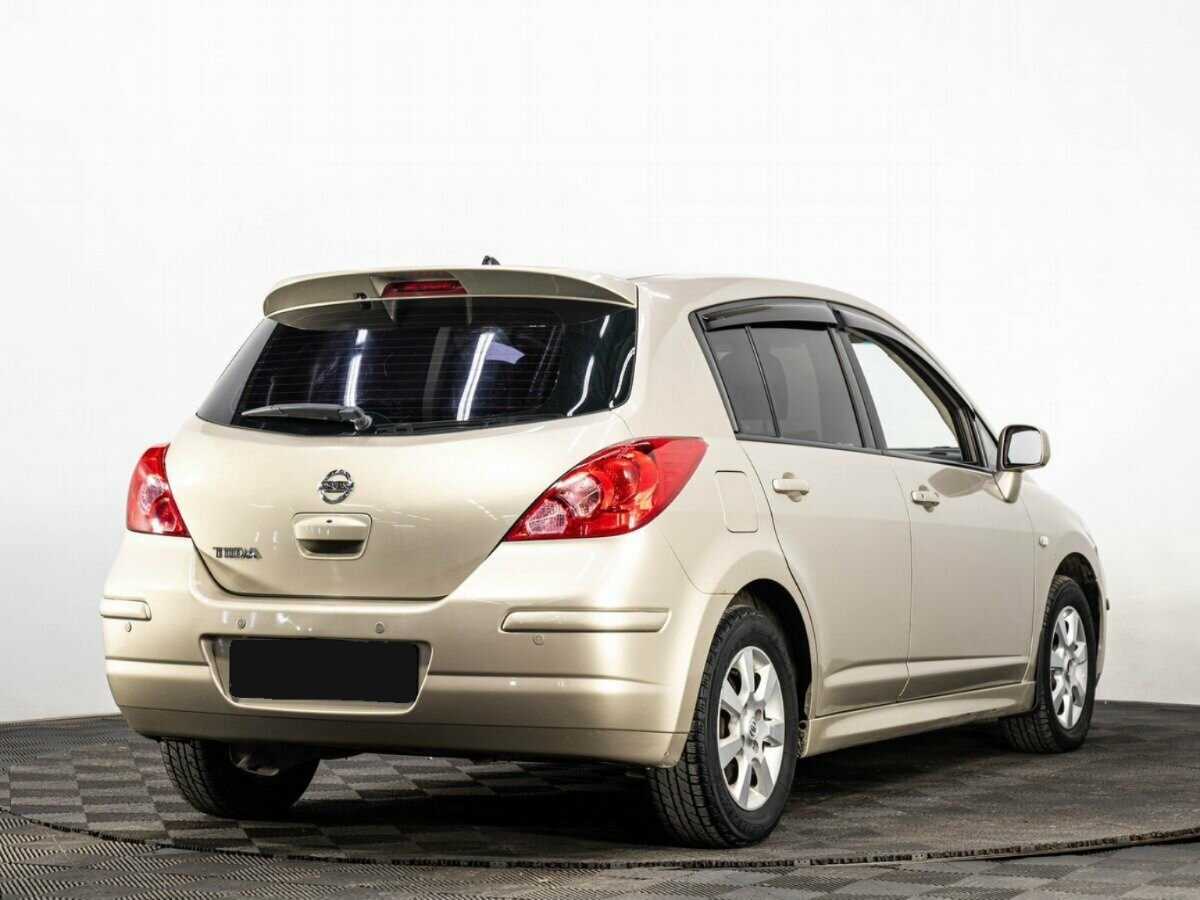 Nissan Tiida б/у, 2012, Механическая. Фото: #3