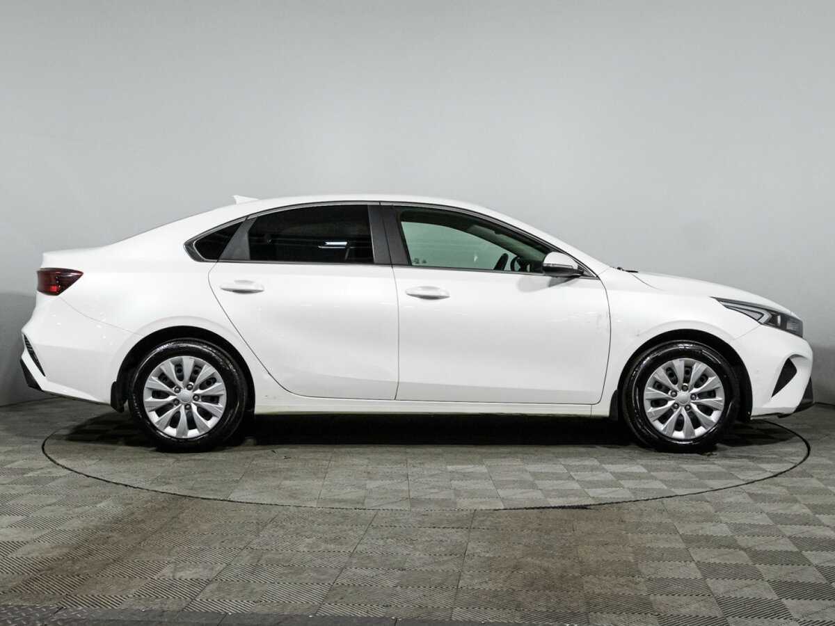 Kia Cerato б/у, 2022, Механическая. Фото: #3