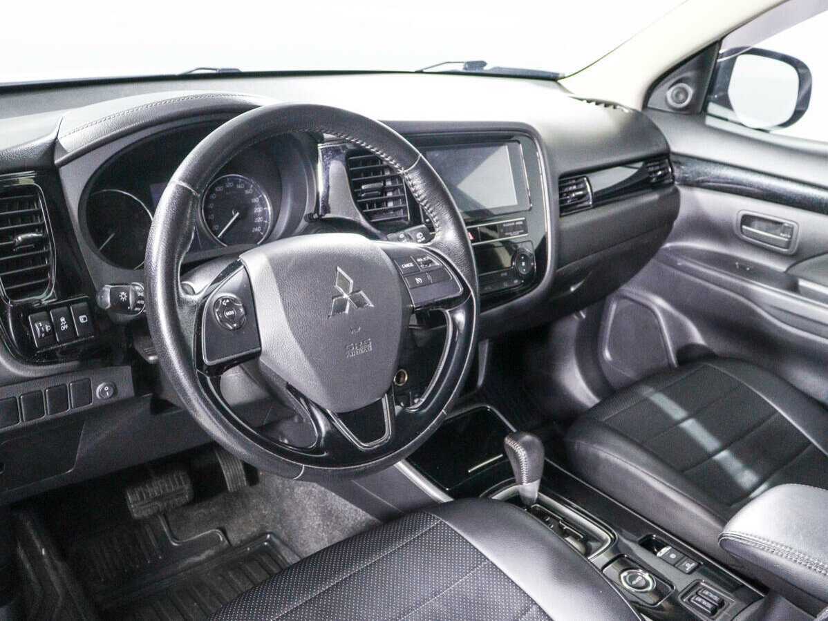 Mitsubishi Outlander б/у, 2019, Вариатор. Фото: #11