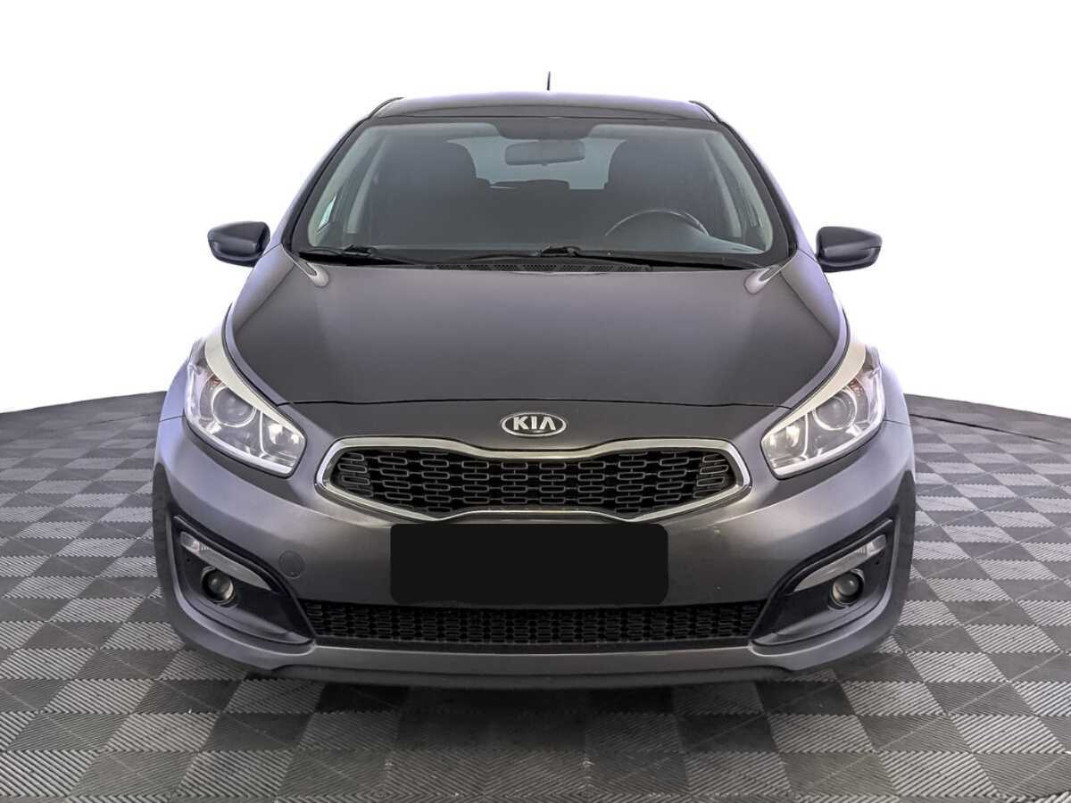 Kia Ceed б/у, 2015, Механическая. Фото: #1
