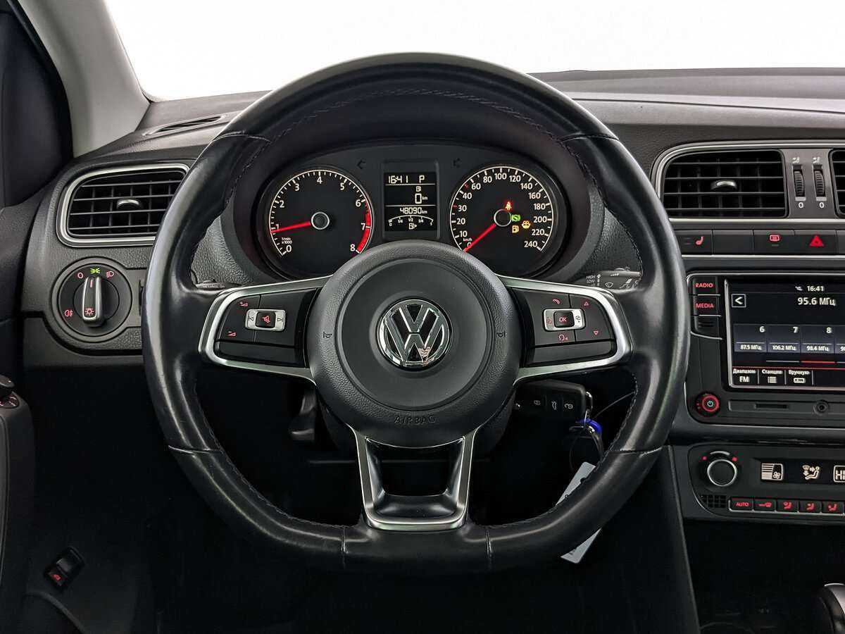 Volkswagen Polo б/у, 2020, Автоматическая. Фото: #17