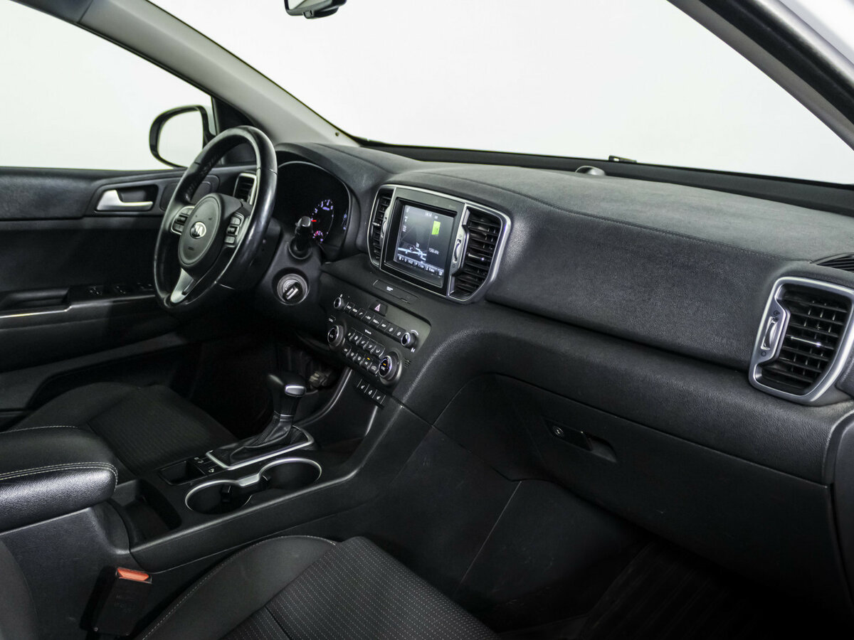 Kia Sportage б/у, 2016, Автоматическая. Фото: #6